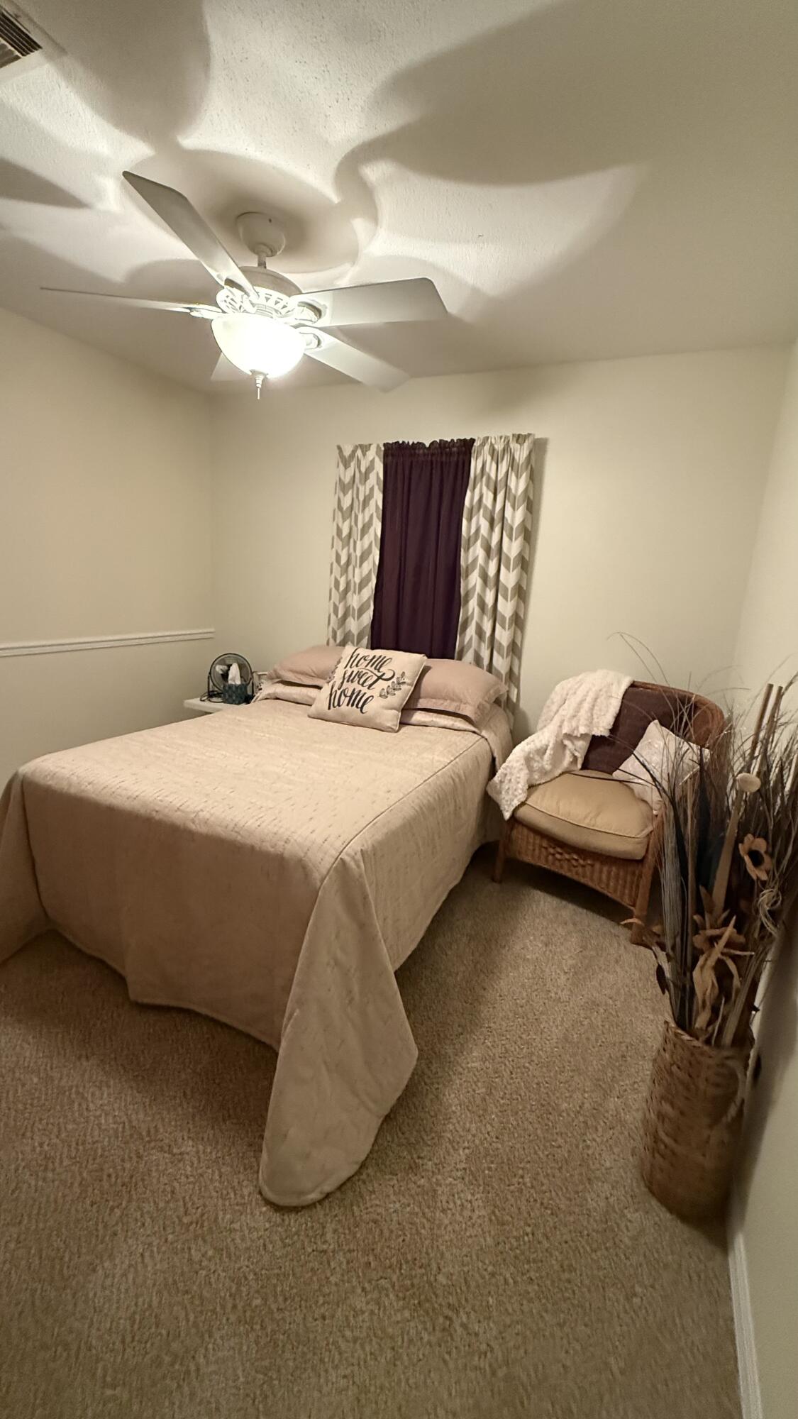 MUNICIPAL 2ND ADD LOT 20 BLK F - Residential