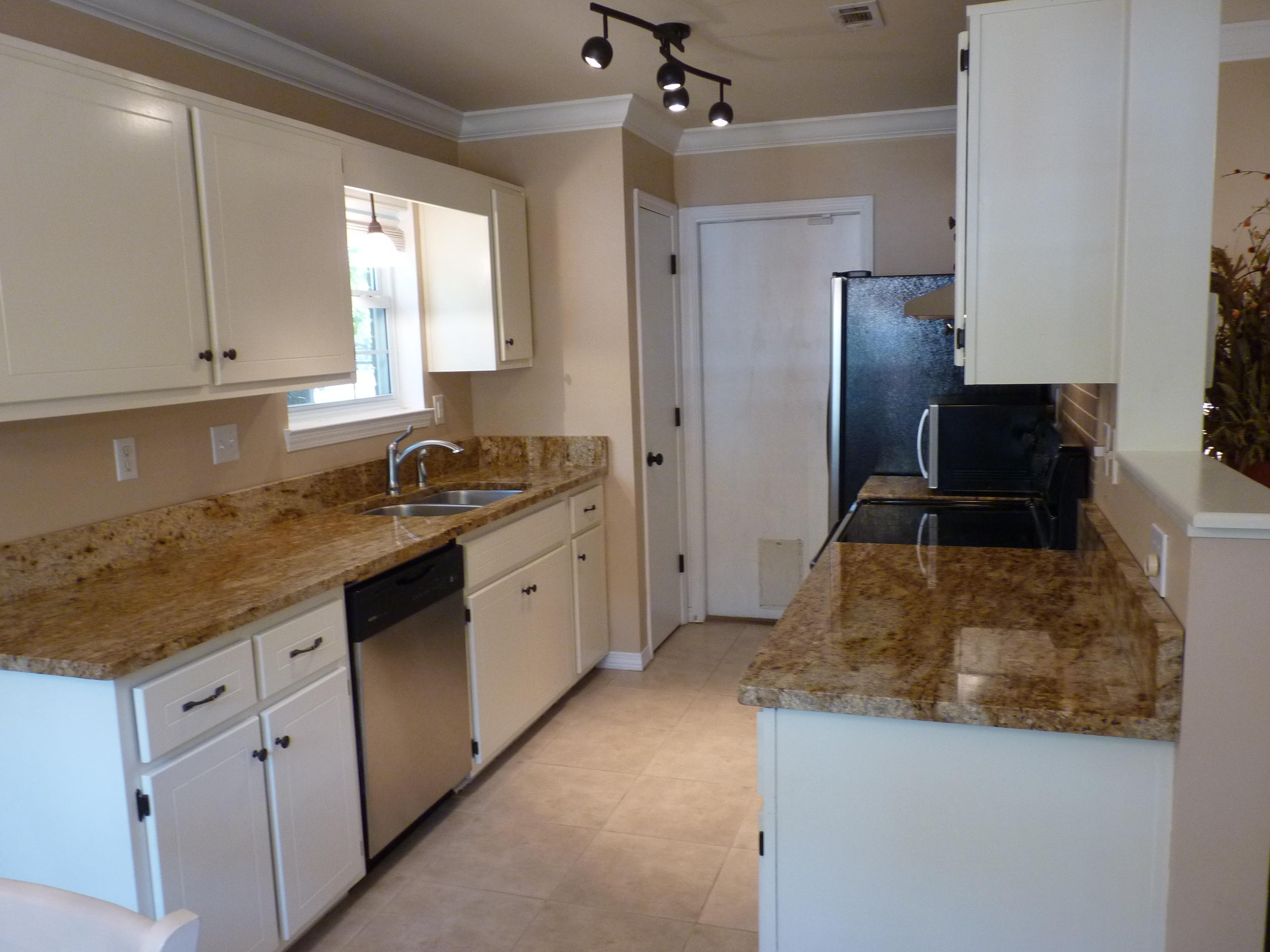 CORONADO VILLAGE PH 1 - Residential