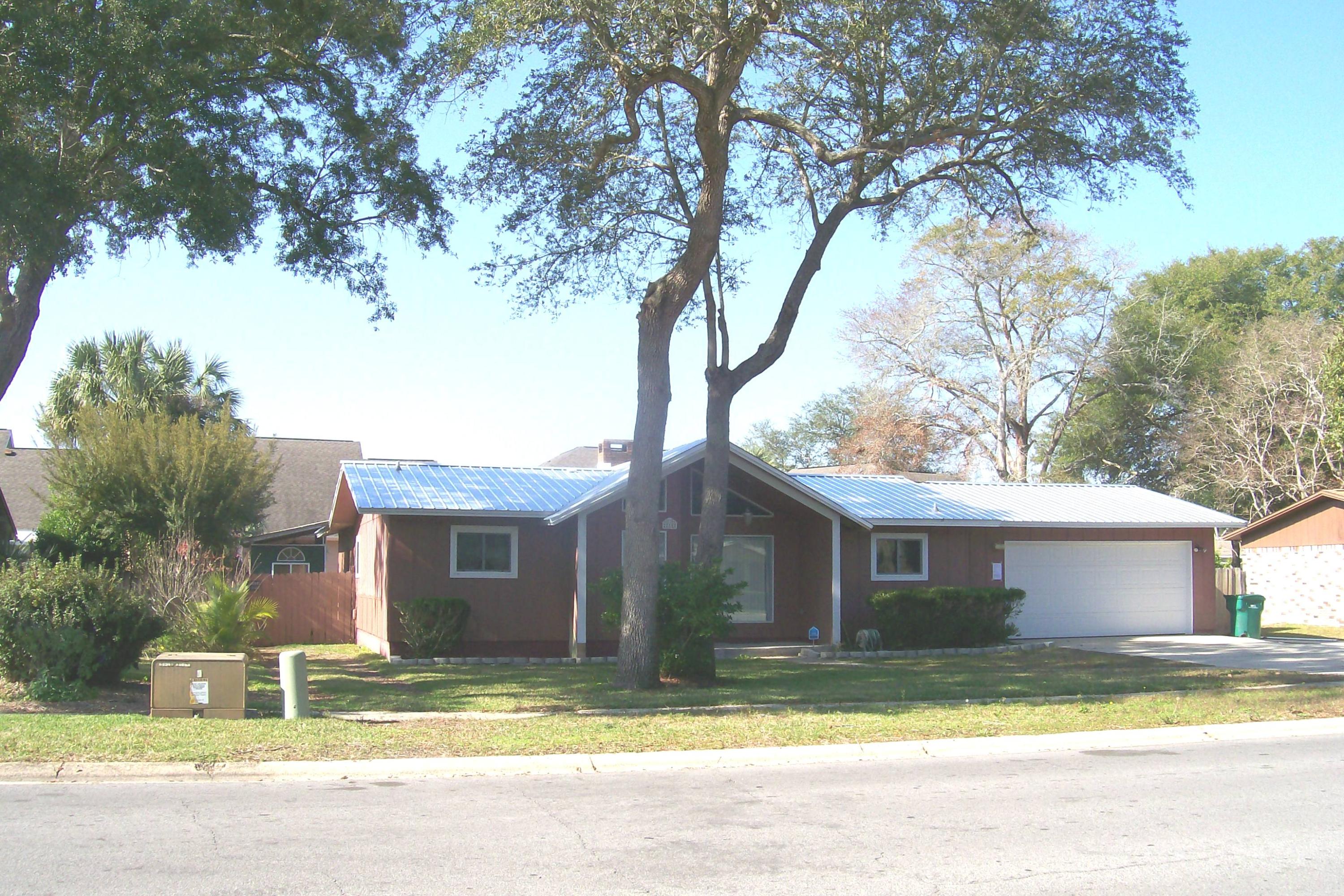 BERKSHIRE WOODS - Residential