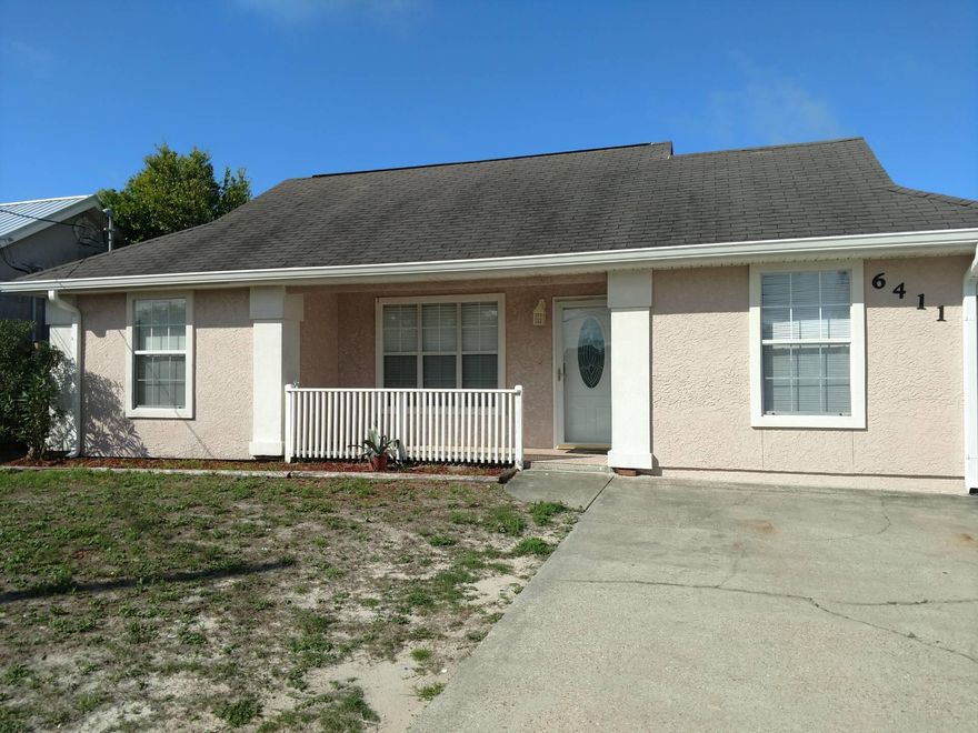 WALKING DISTANCE TO THE BEACH!This adorable beach cottage has an open floor plan that allows the day light to shine in. Vaulted ceilings in the great room and master bedroom make the floor plan feel airy. Separate tub and shower with his & her vanities along with a walk in closet can be found in the master suite.New Roof & Skylights -2019New Privacy Fence -2019New Hot Water Heater -2021