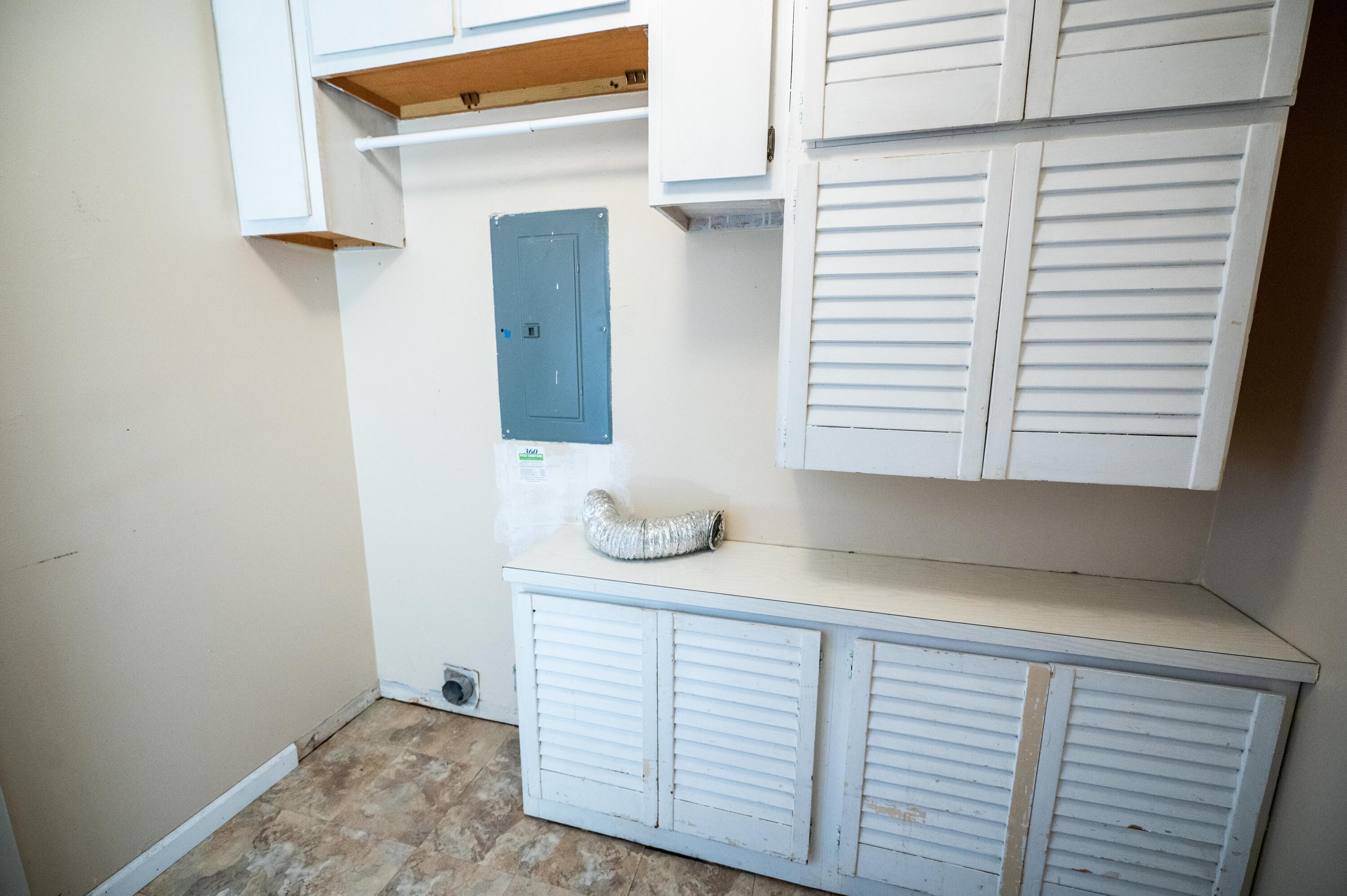 PINECREST HILLS - Residential