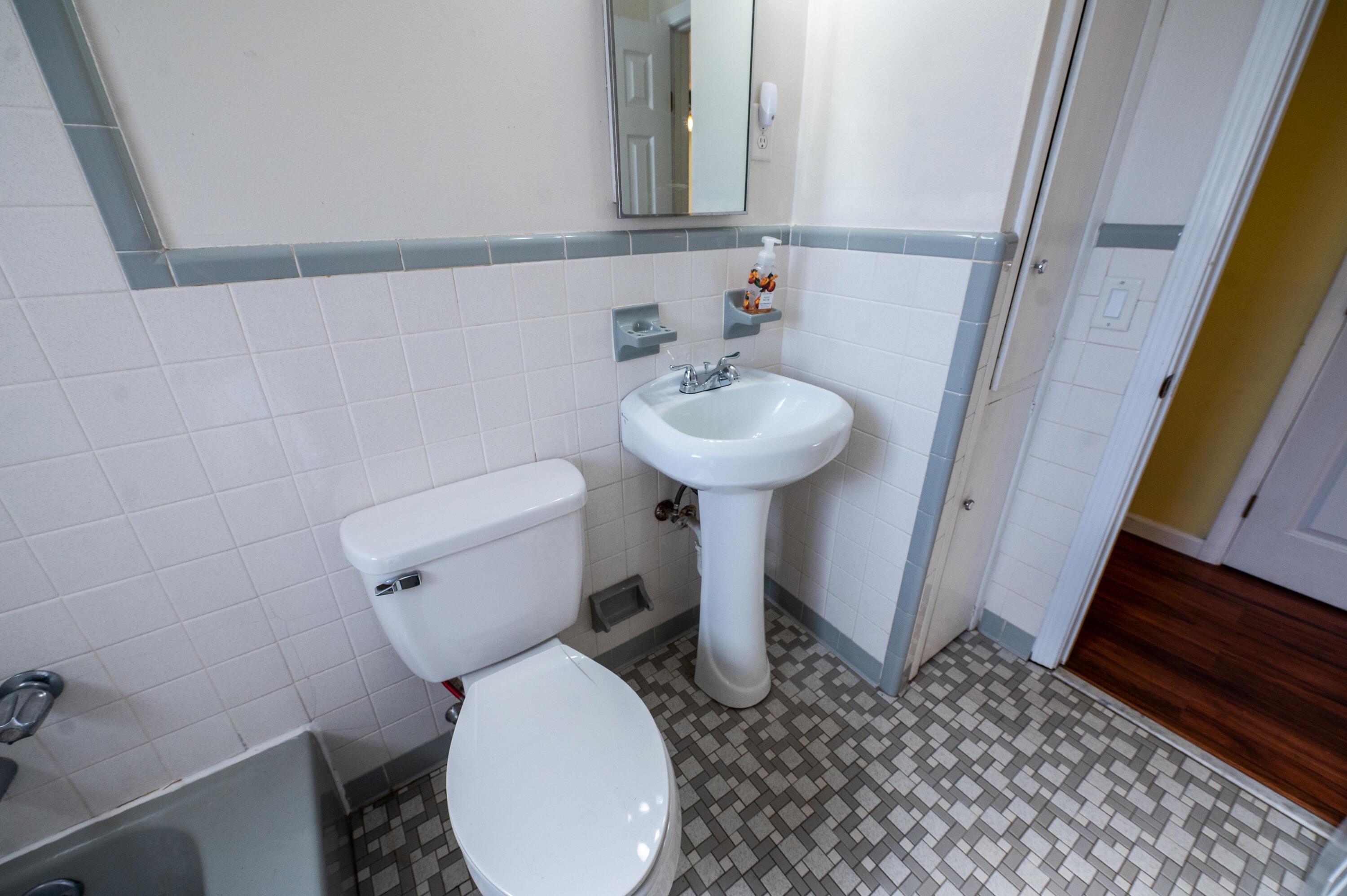 PINECREST HILLS - Residential