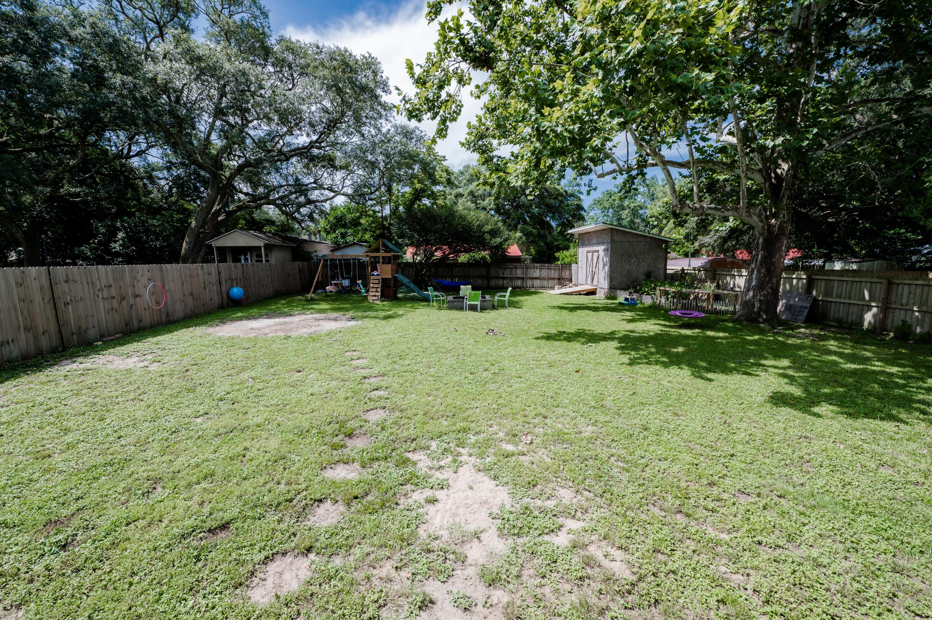 PINECREST HILLS - Residential