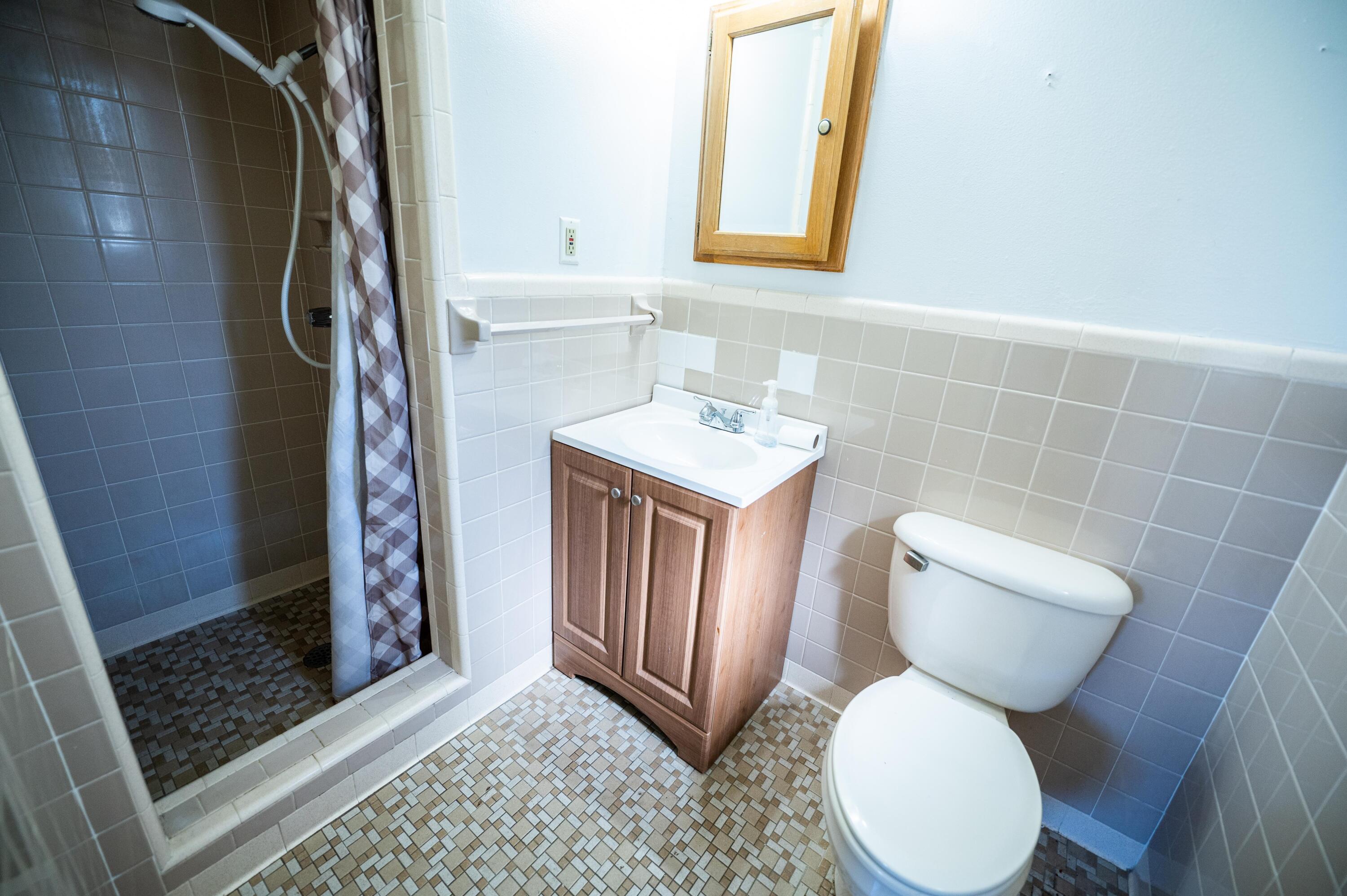 PINECREST HILLS - Residential