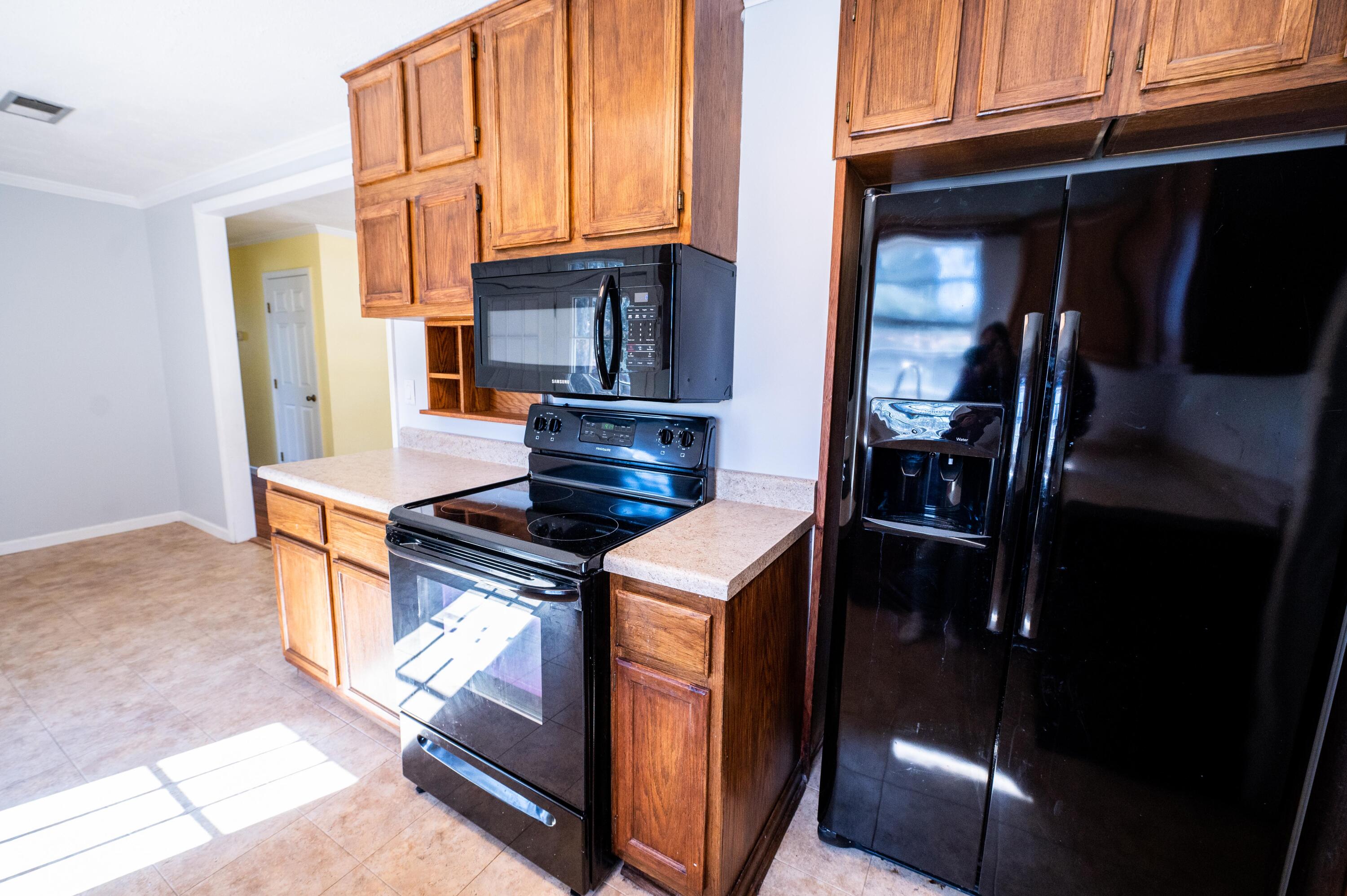 PINECREST HILLS - Residential