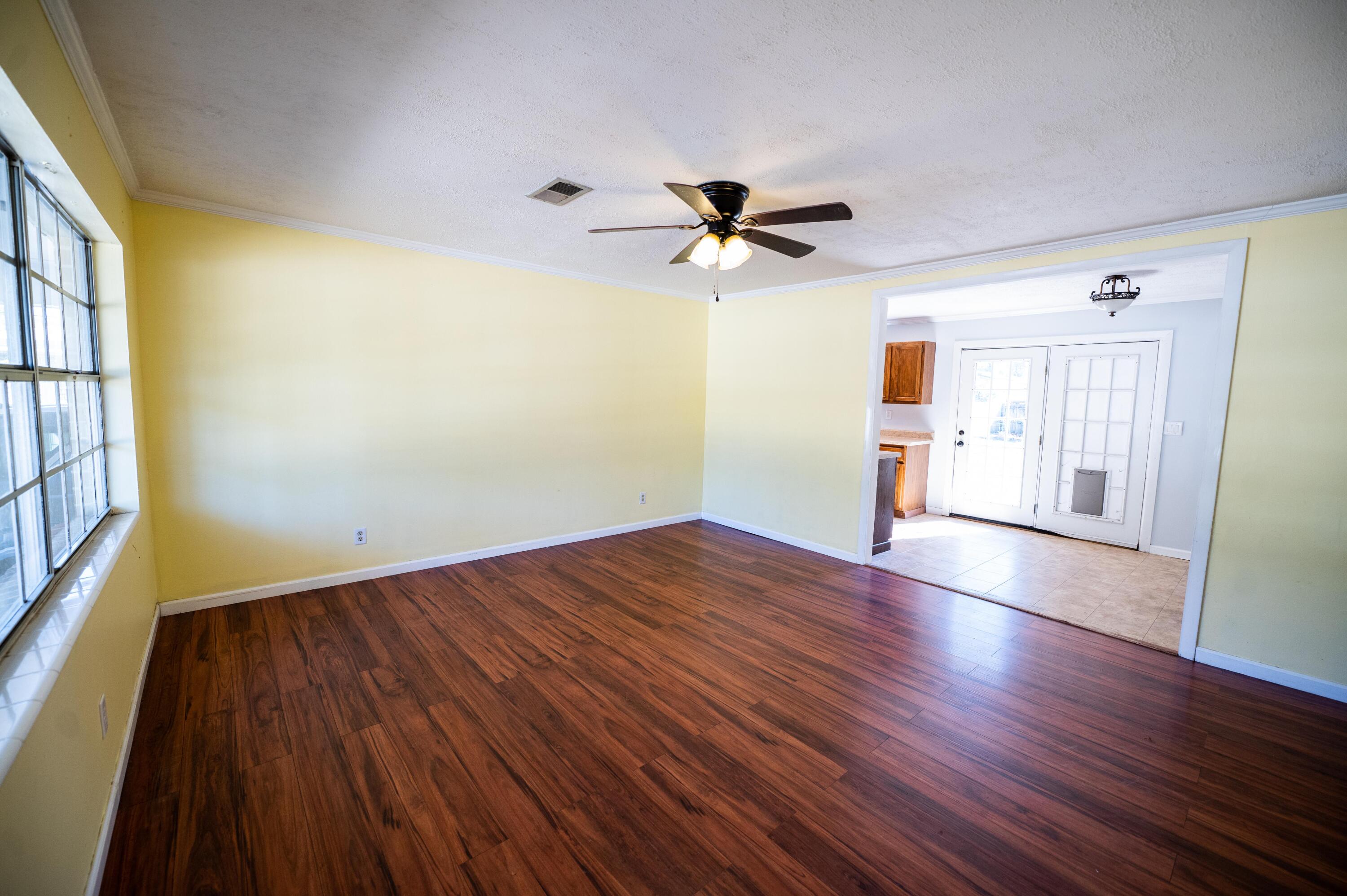 PINECREST HILLS - Residential