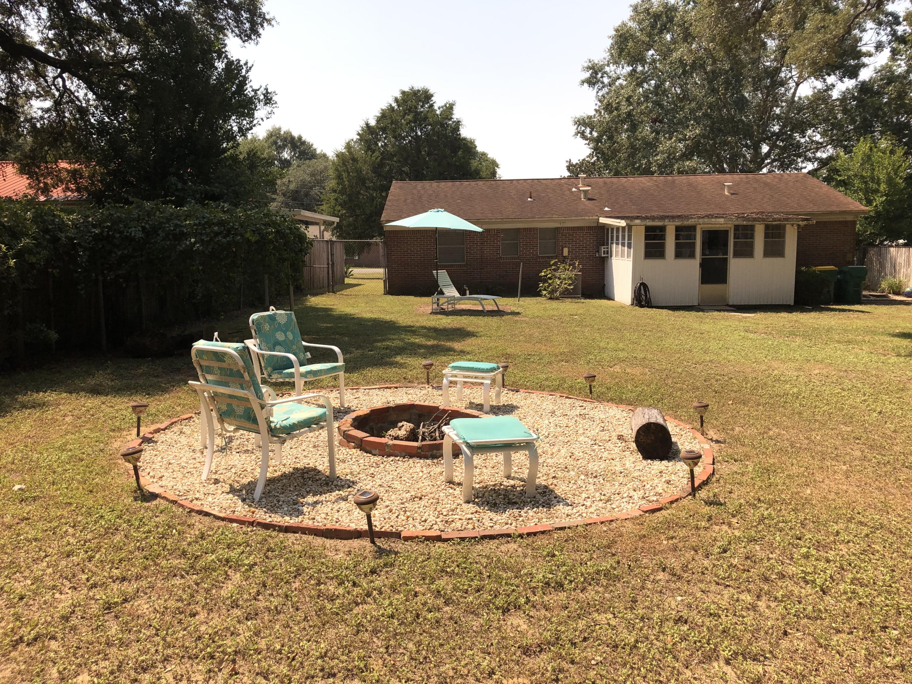 PINE CREST - Residential