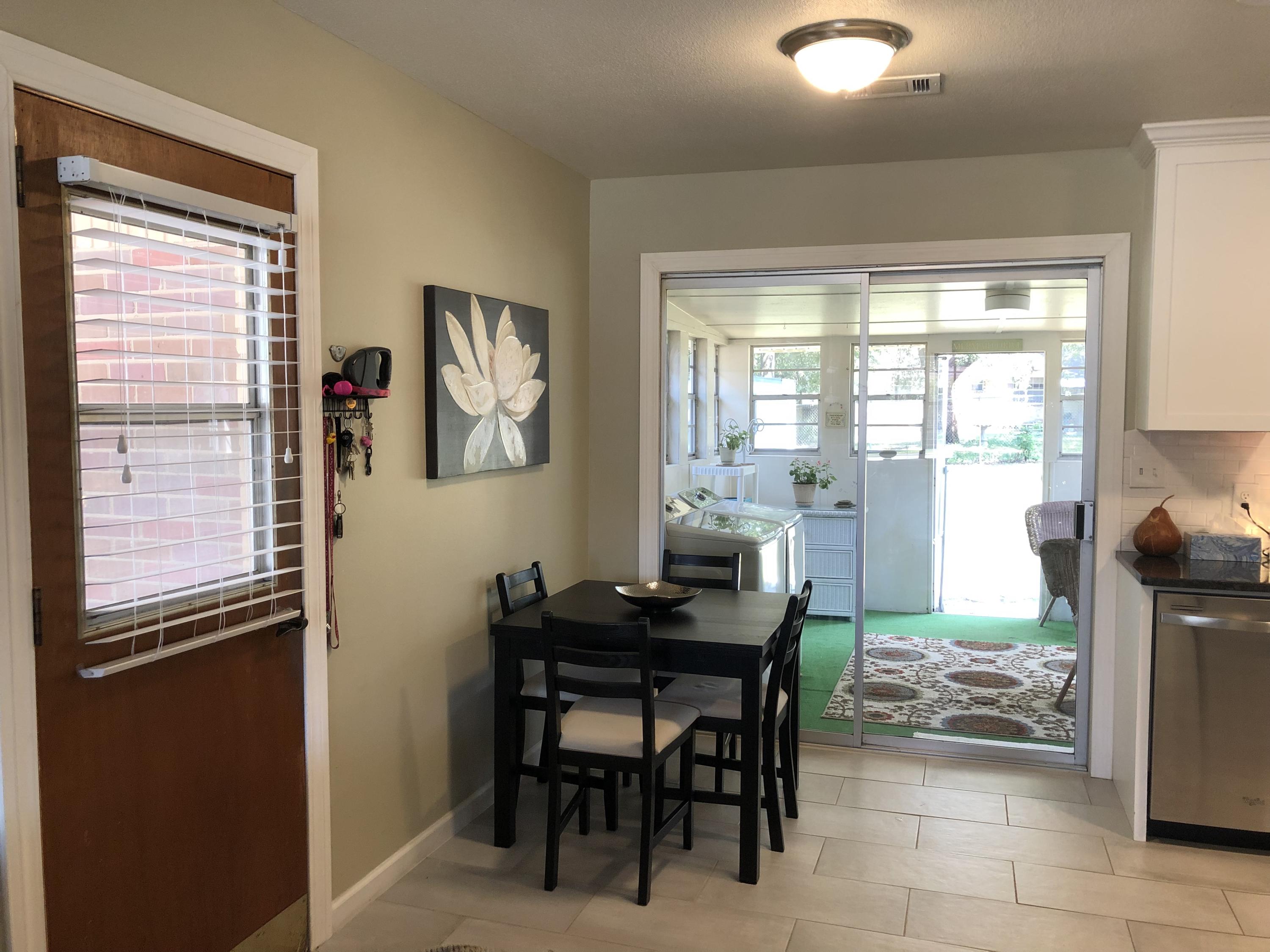 PINE CREST - Residential