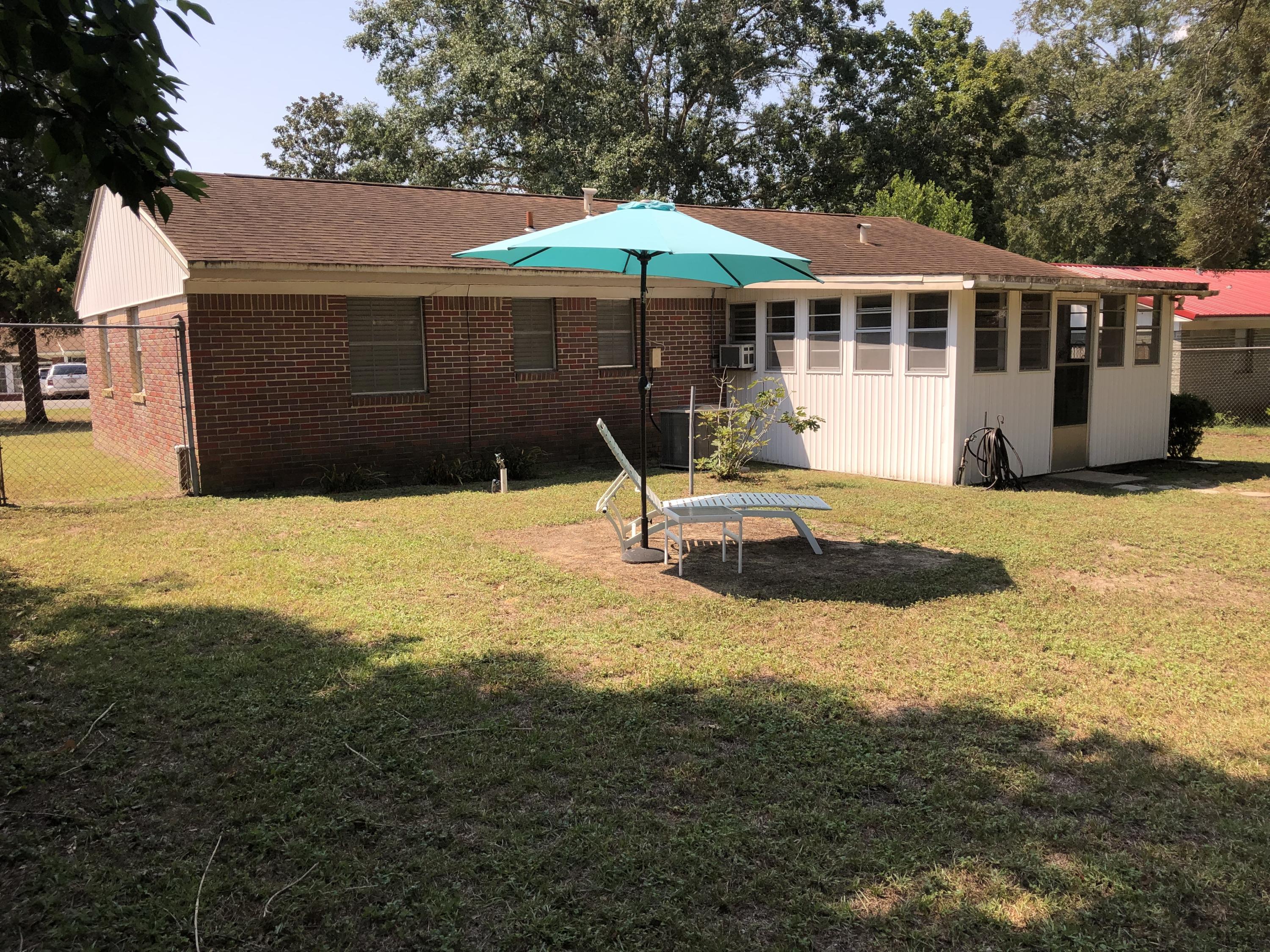 PINE CREST - Residential