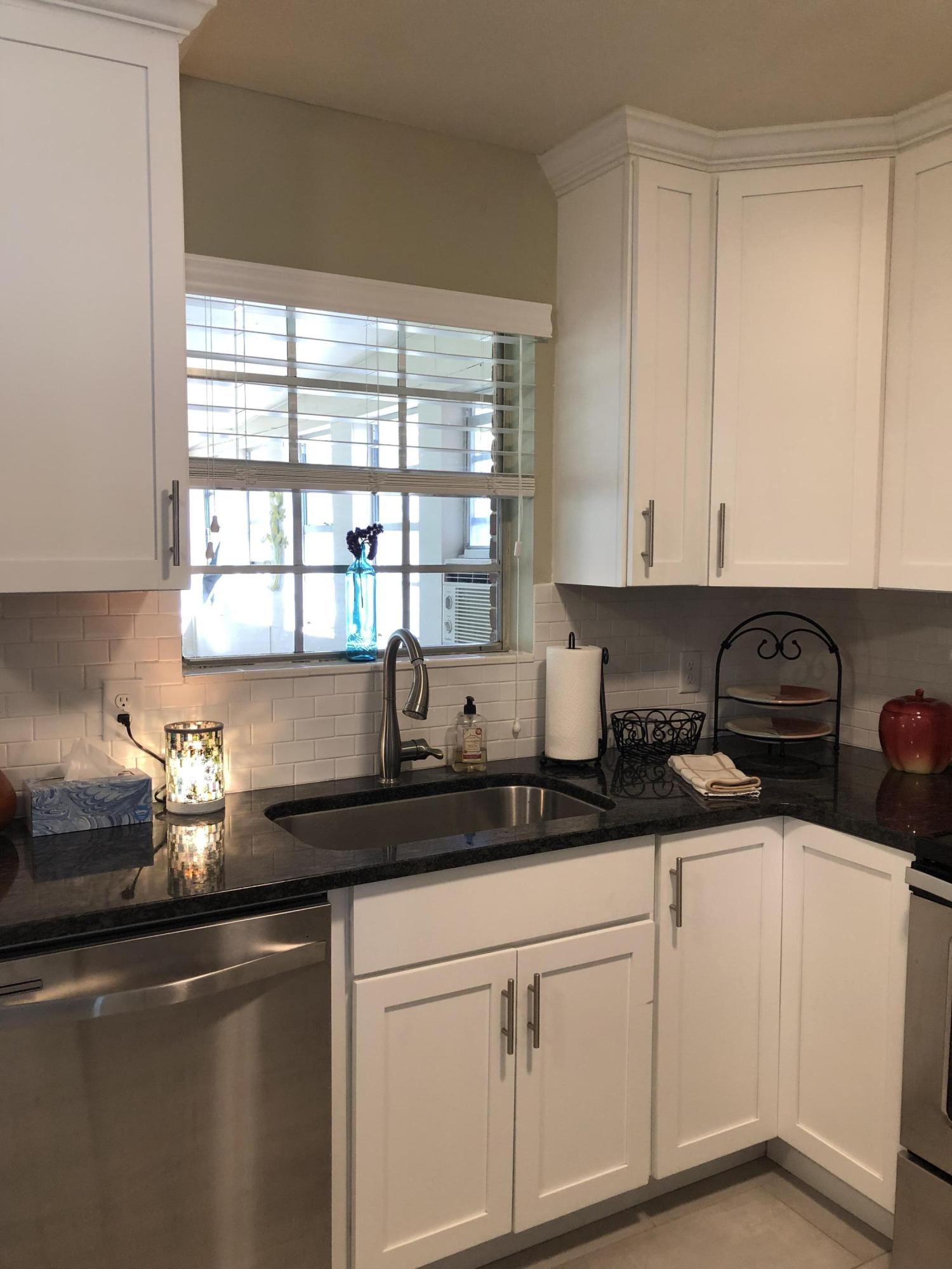 PINE CREST - Residential