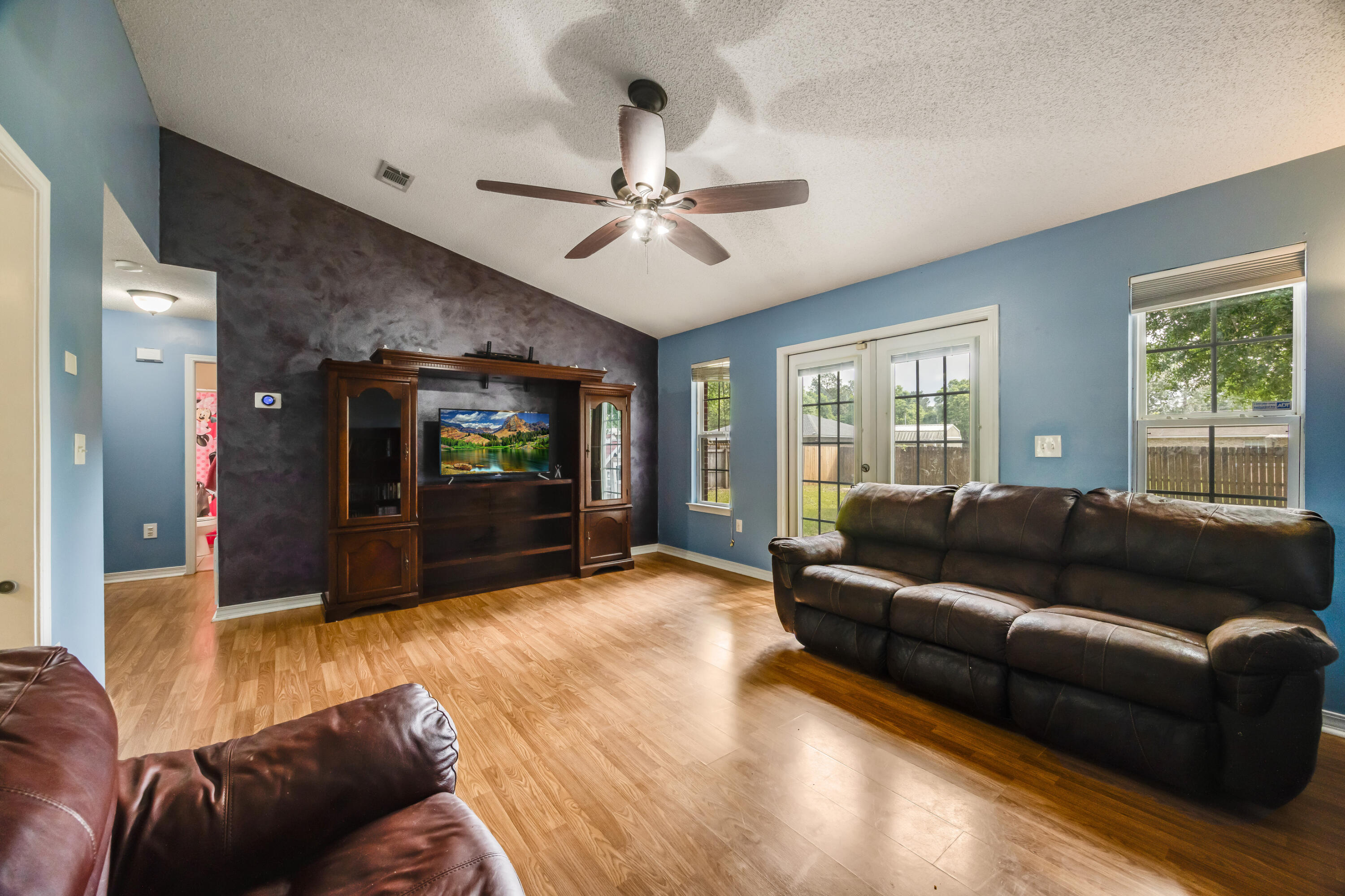 AUBURN ACRES - Residential