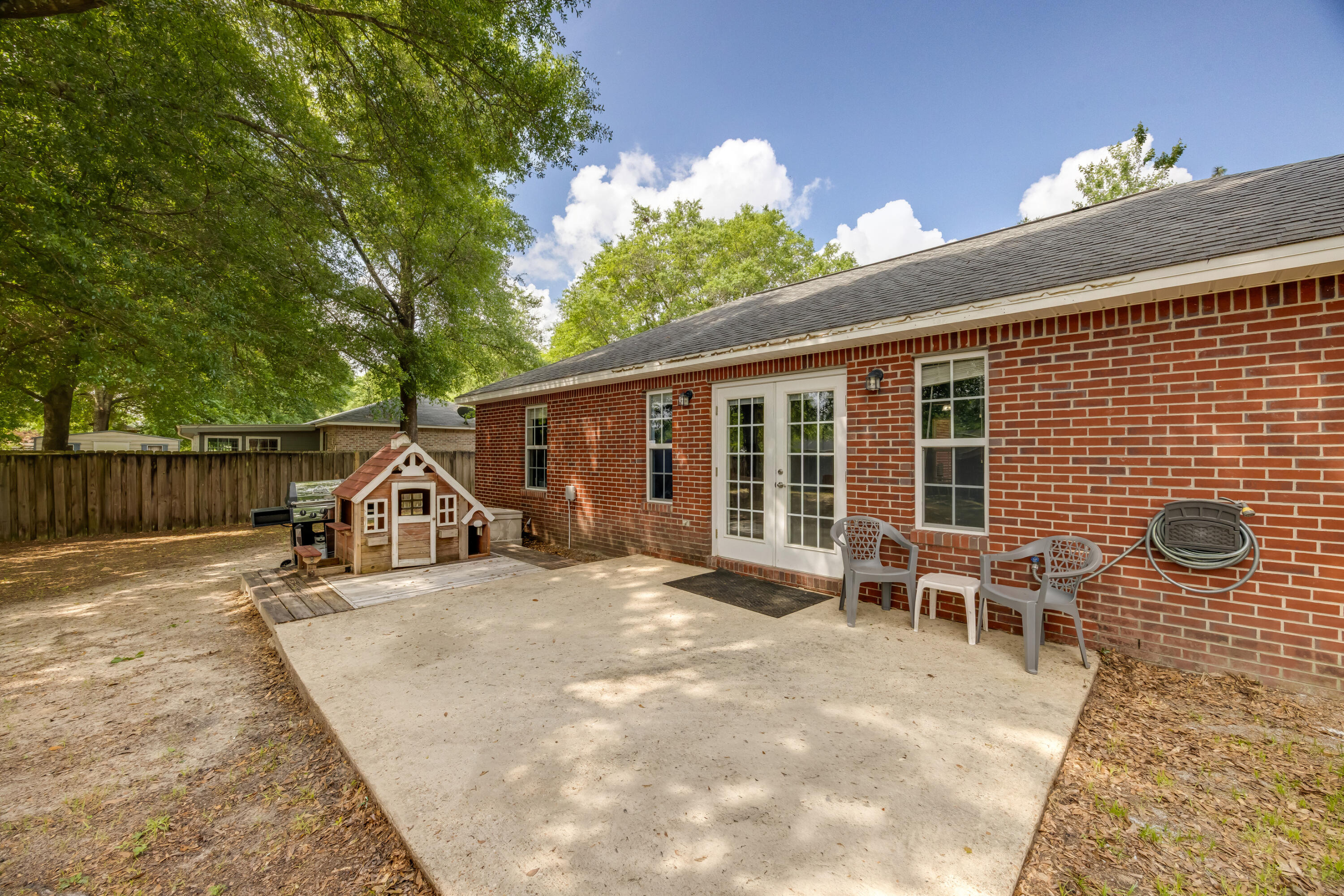 AUBURN ACRES - Residential