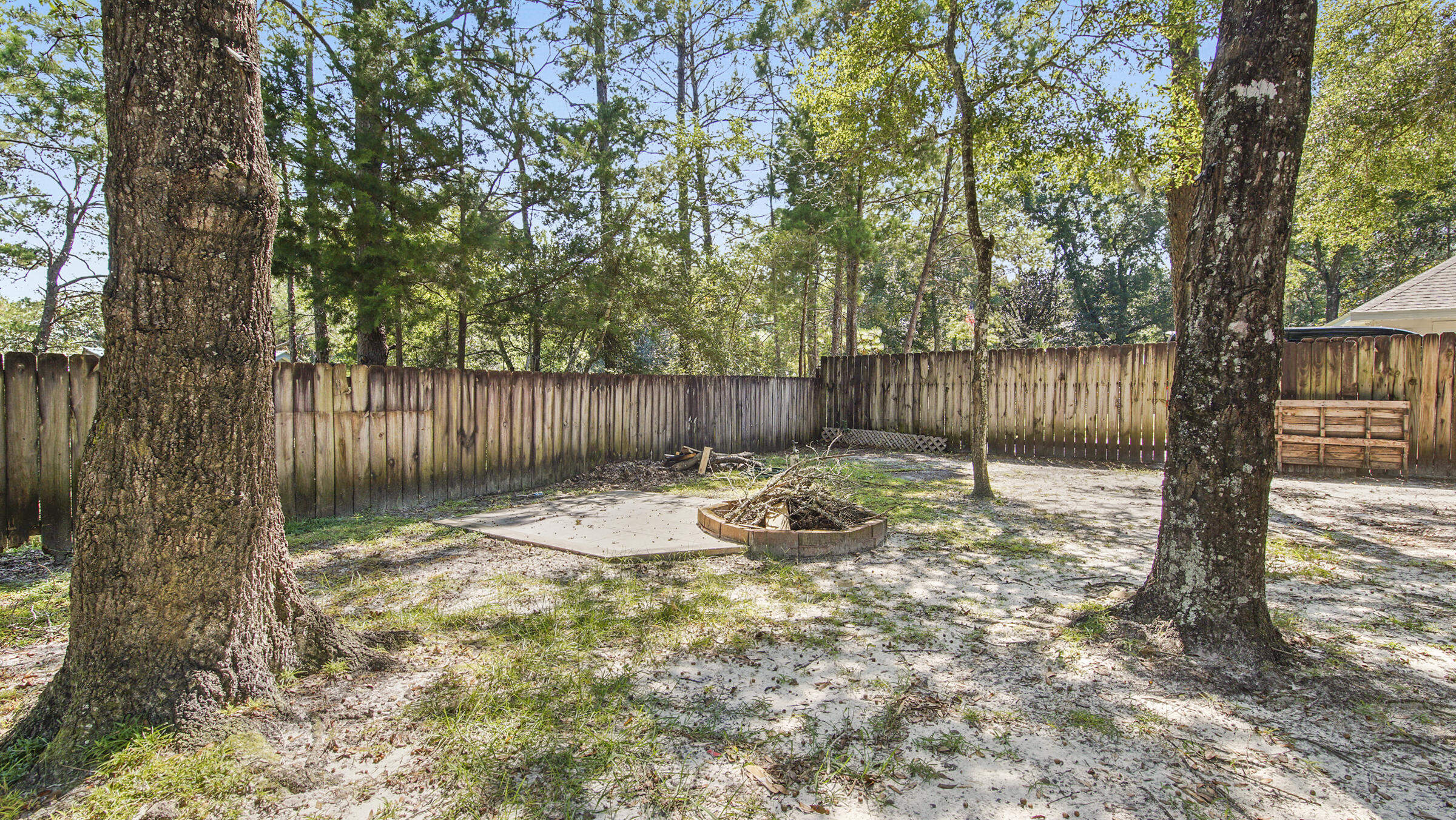 DAUGHETTES AMENDED - Residential