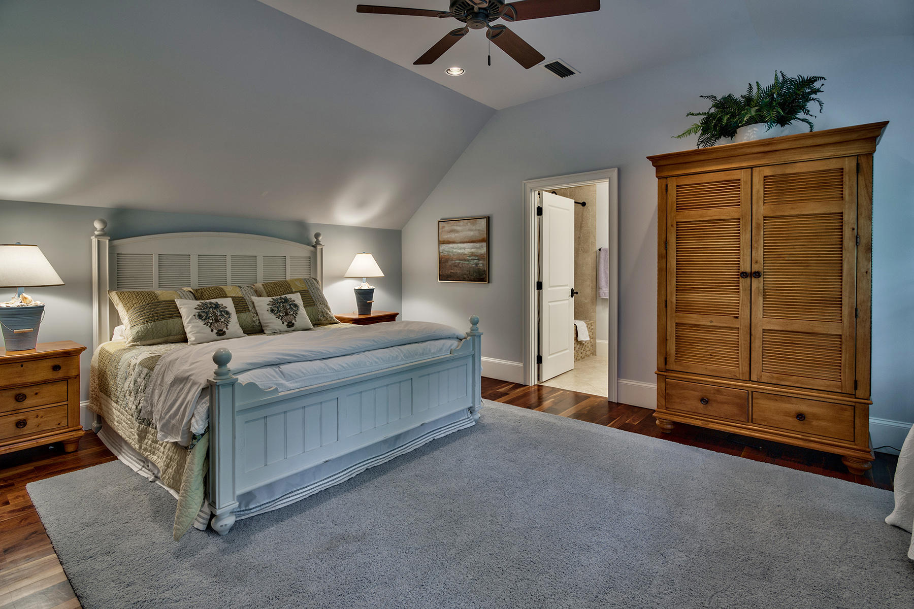 BURNT PINE - Residential