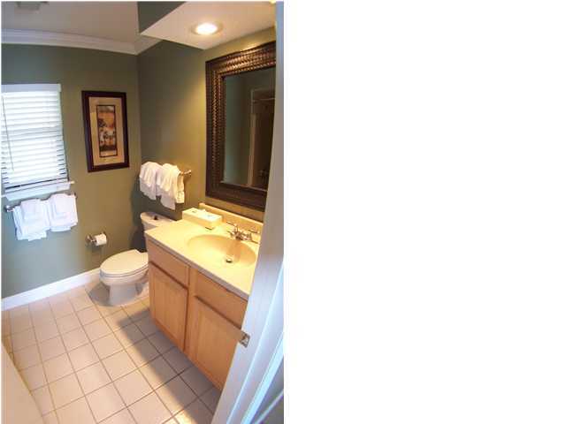 HARBOUR POINT CONDO - Residential