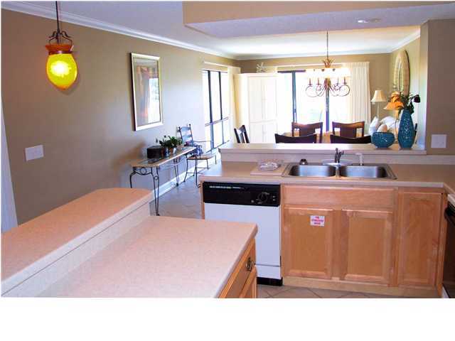 HARBOUR POINT CONDO - Residential