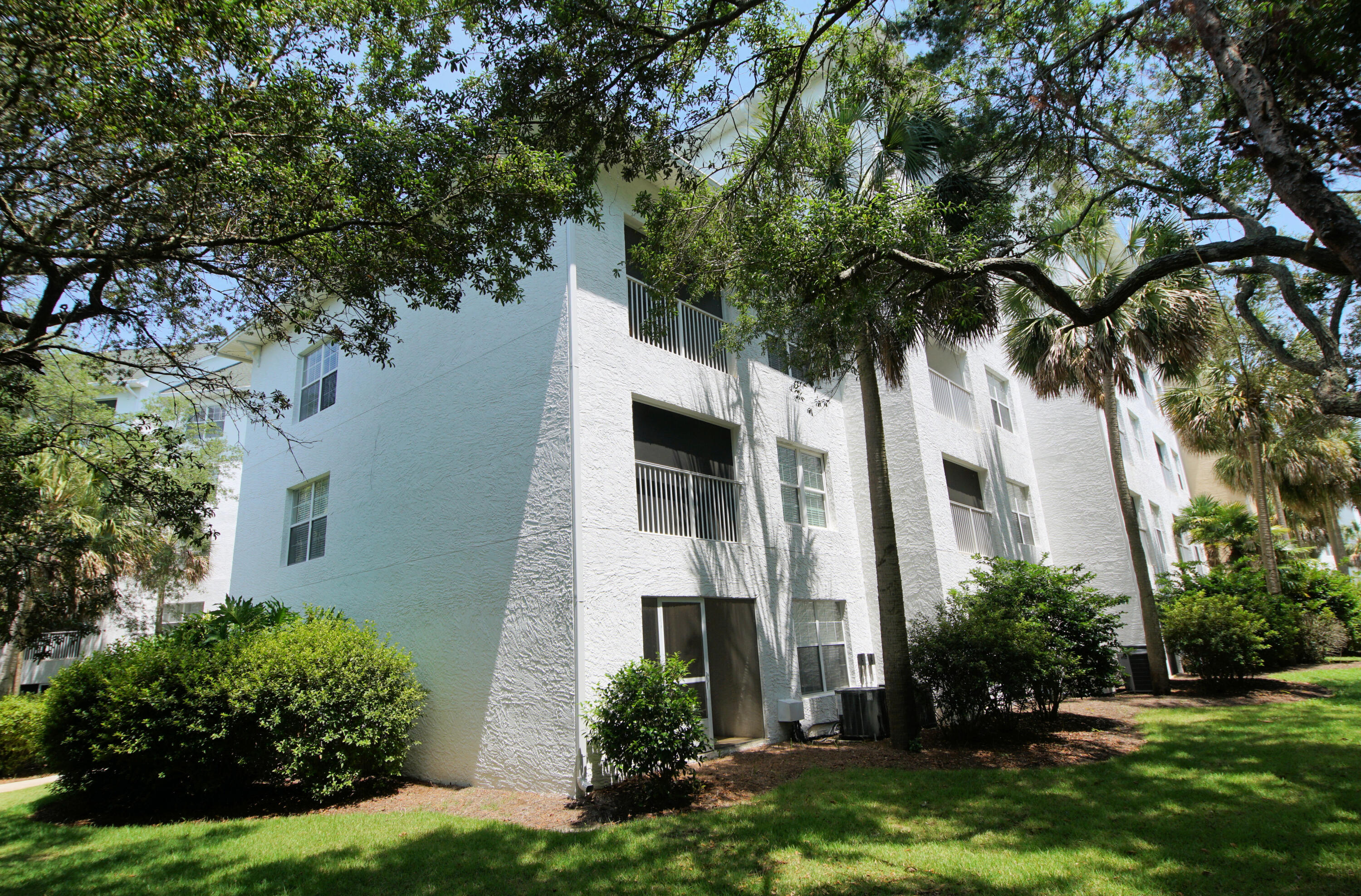 THE FLORIDA CLUB - Residential