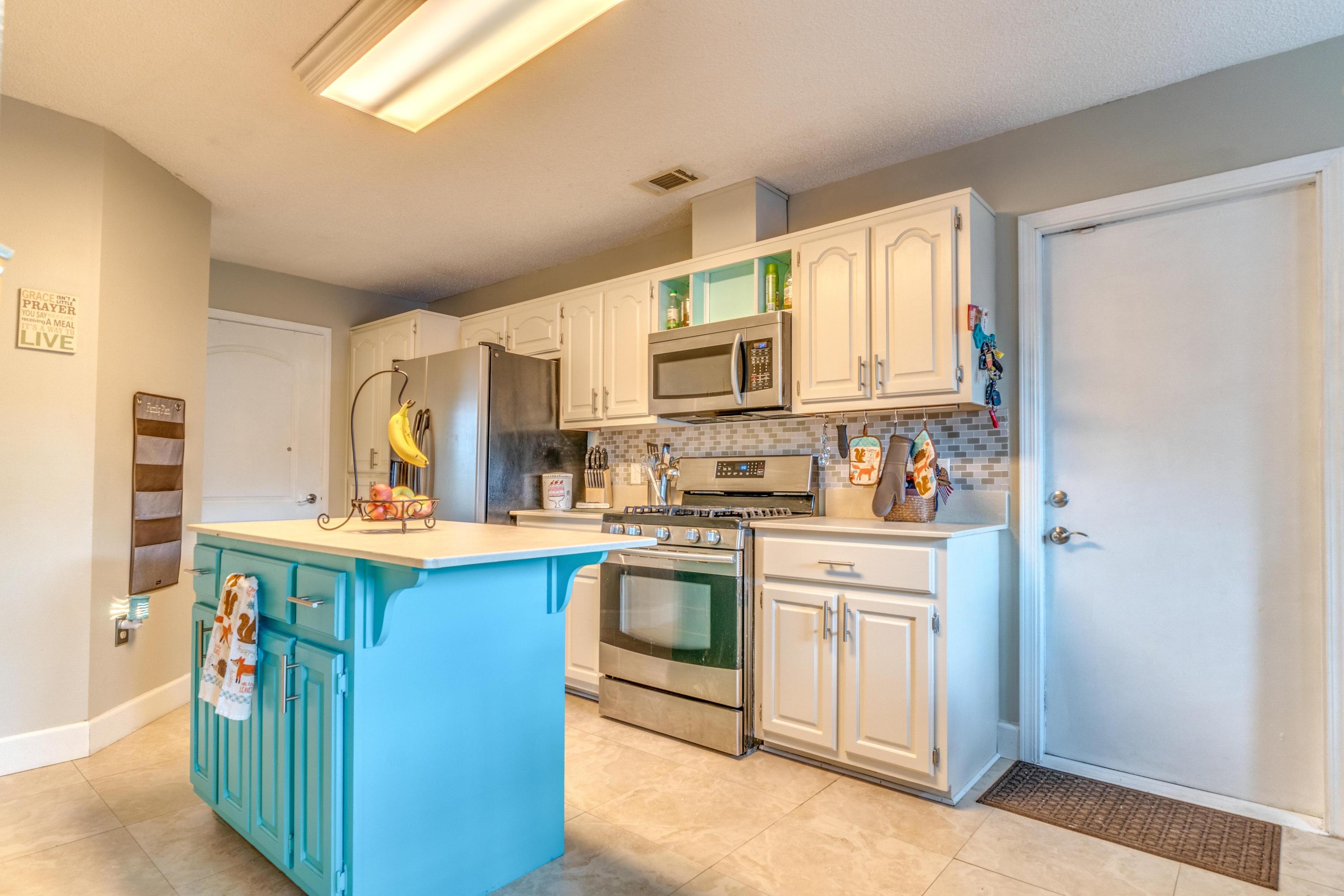 PLANTATION OAKS S/D - Residential