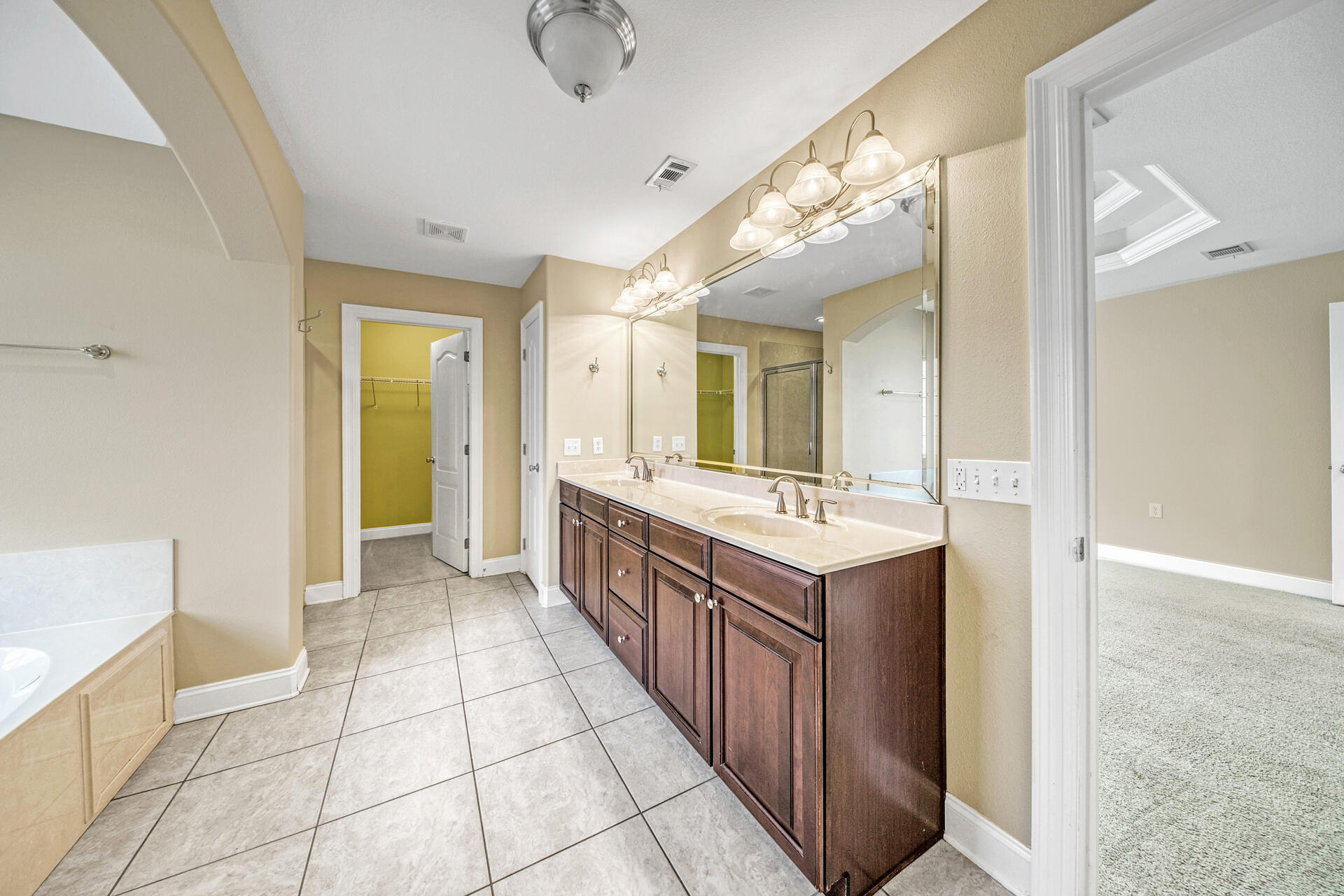 ROBLEDAL ESTATES UNIT 5 - Residential