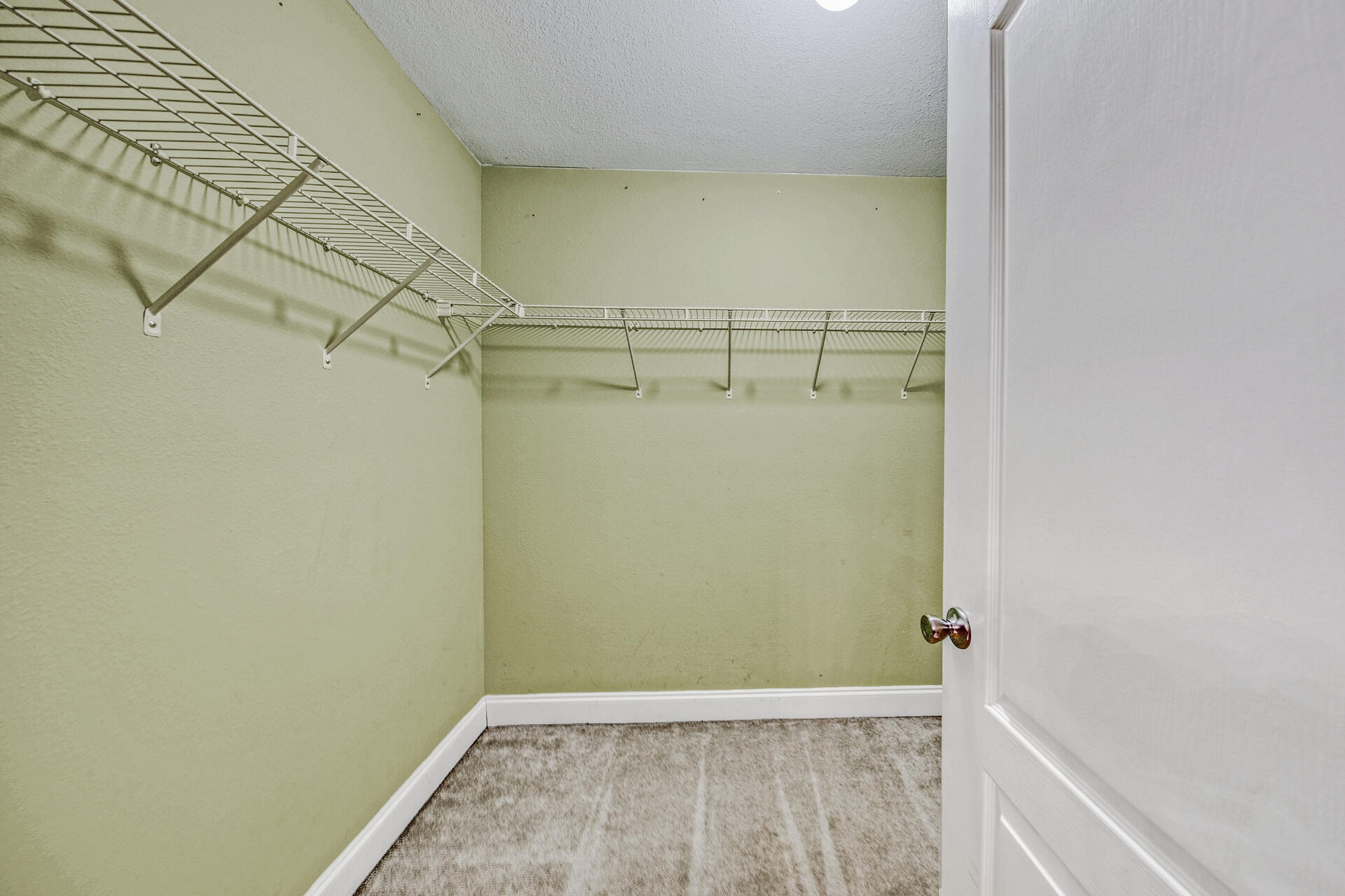 ROBLEDAL ESTATES UNIT 5 - Residential