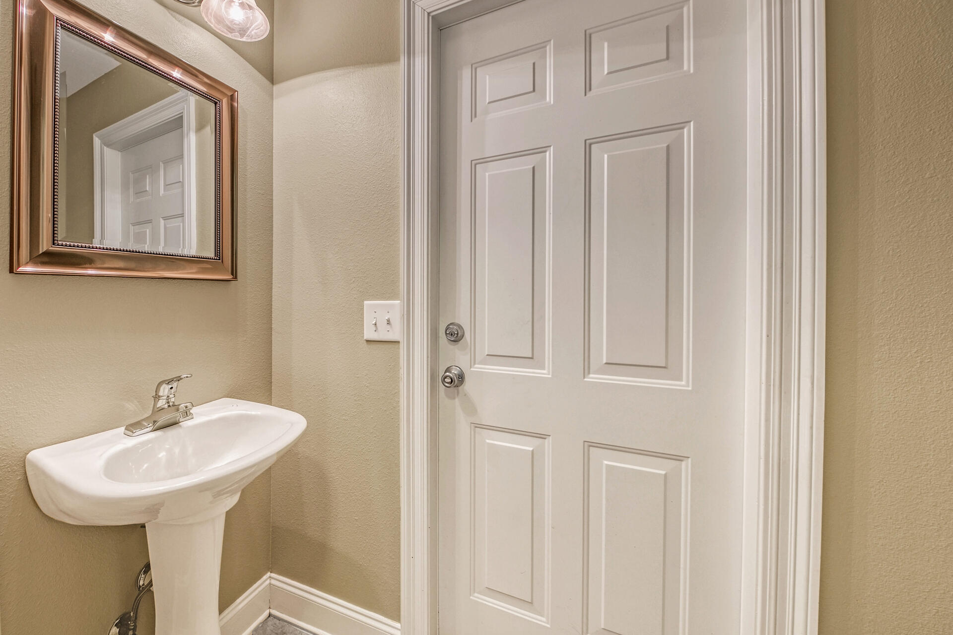 ROBLEDAL ESTATES UNIT 5 - Residential