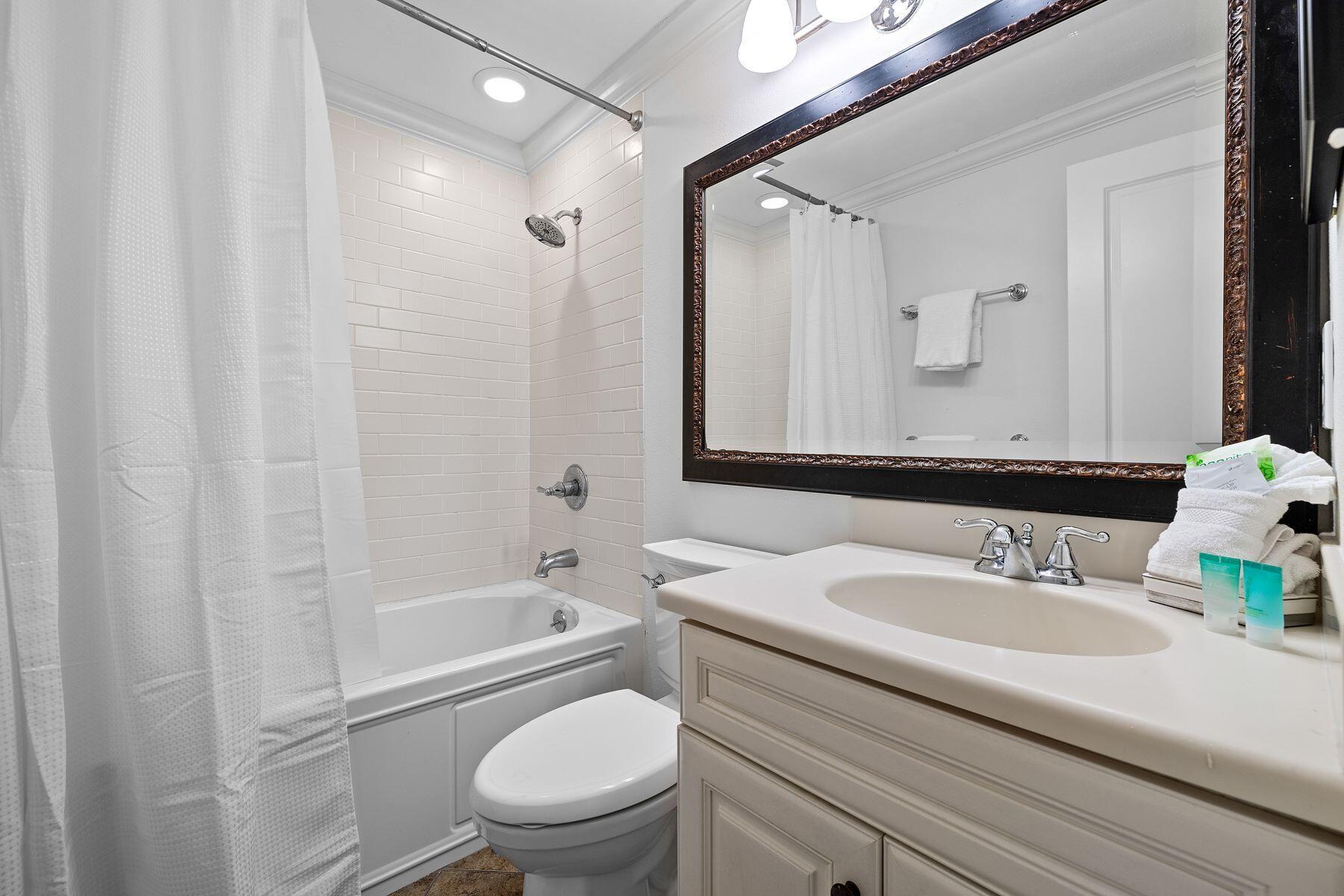 SILVER DUNES CONDO - Residential