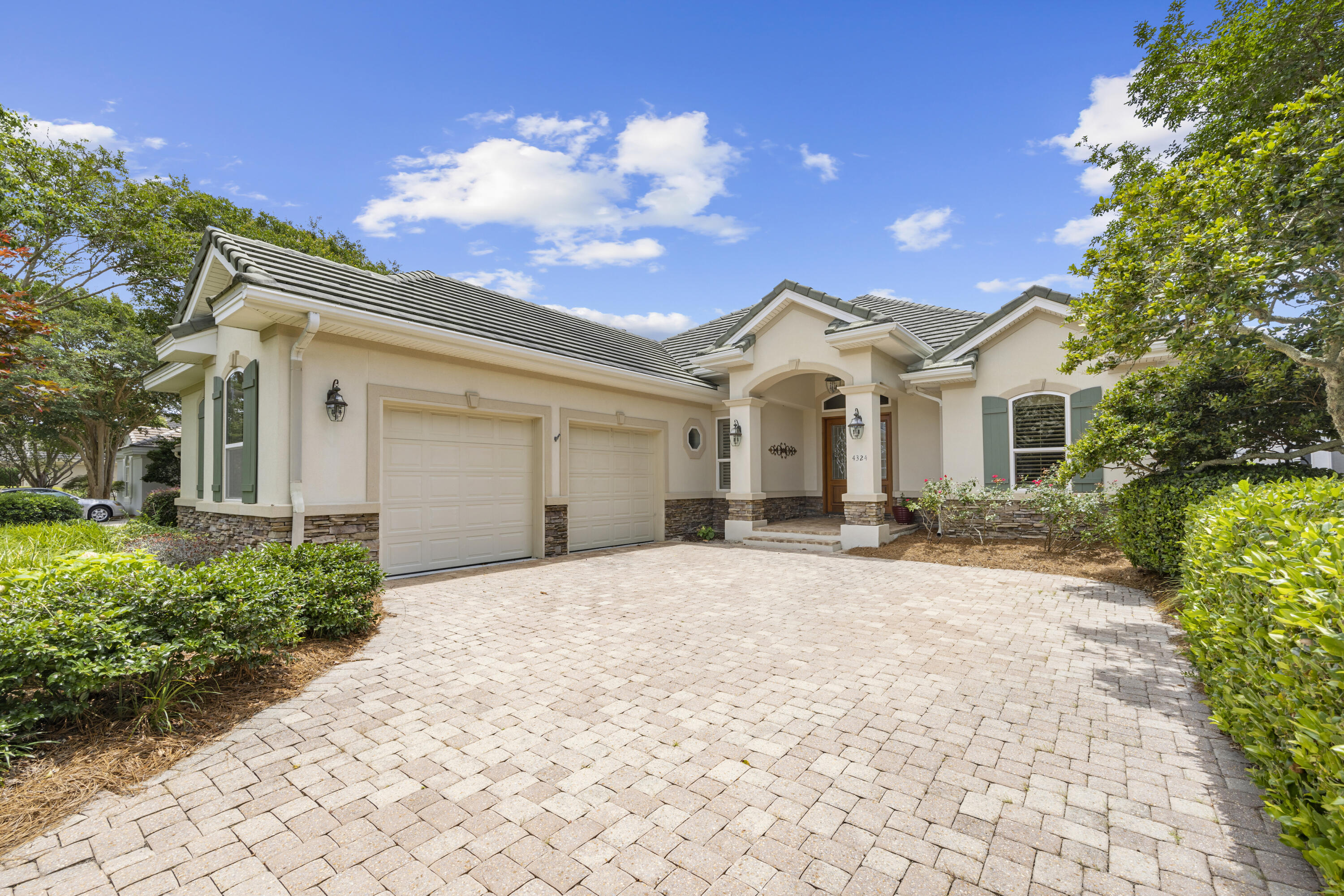 Kelly Plantation - Residential