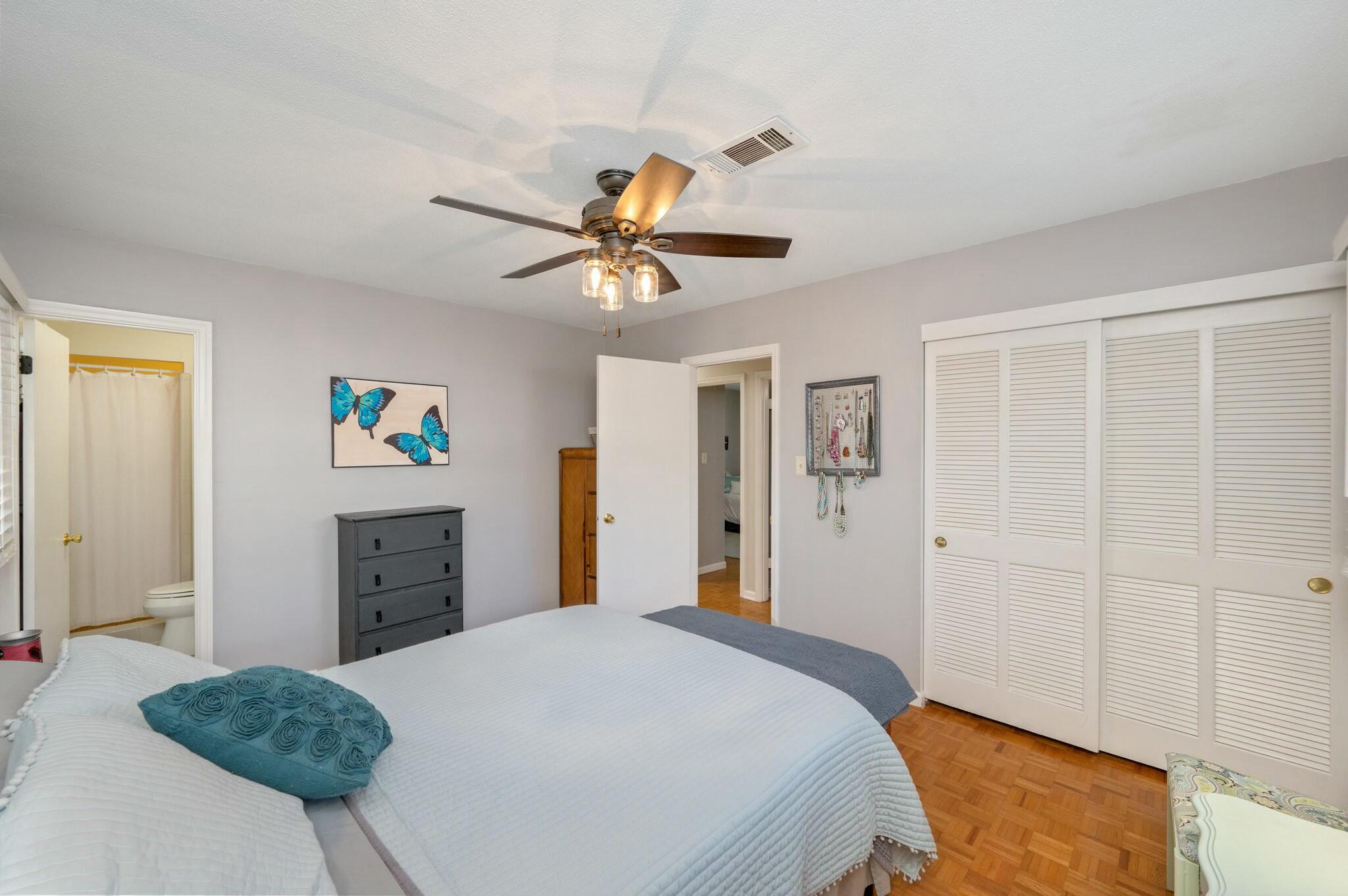 CAROL ANNE MANOR - Residential