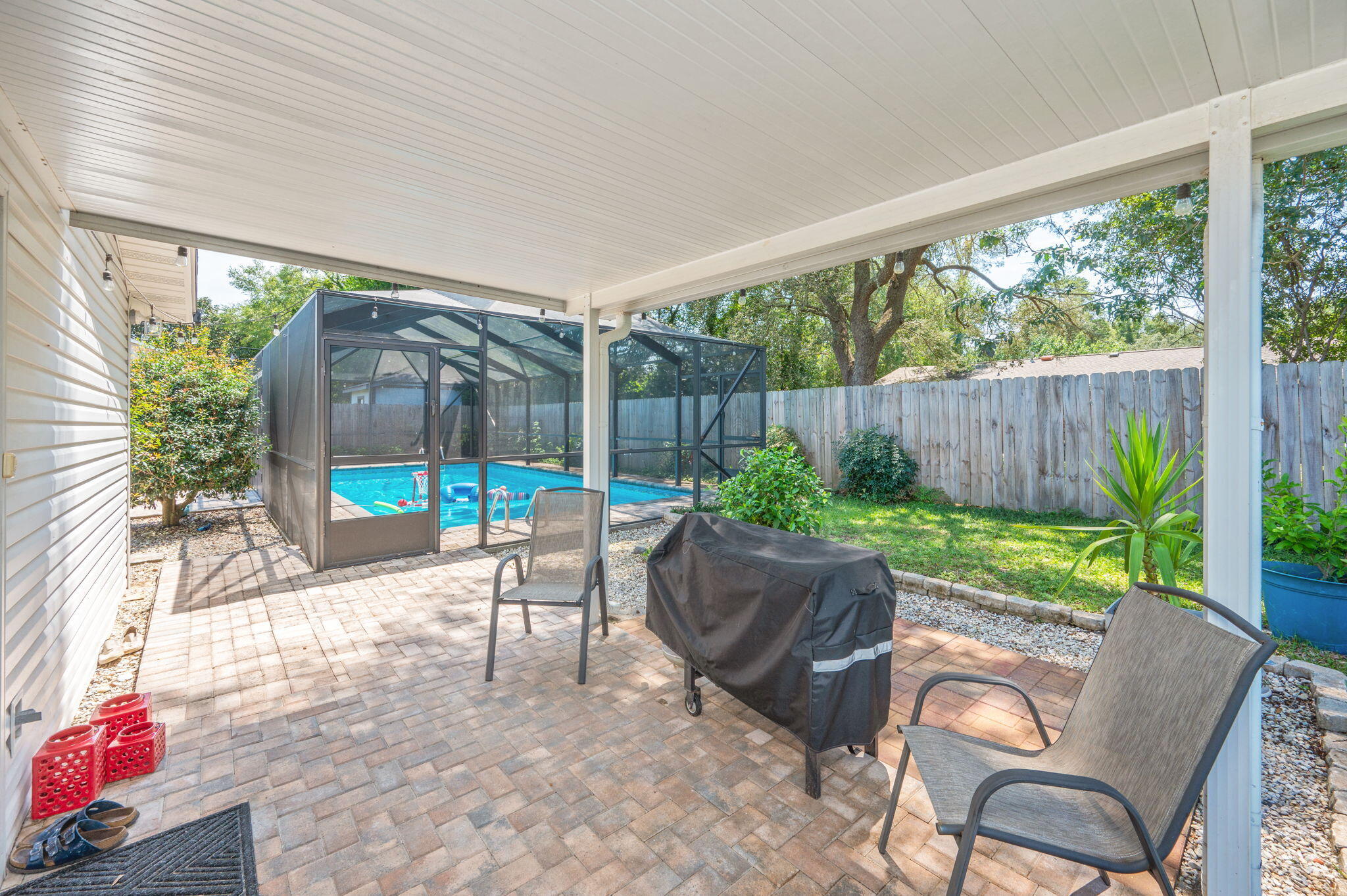 CAROL ANNE MANOR - Residential