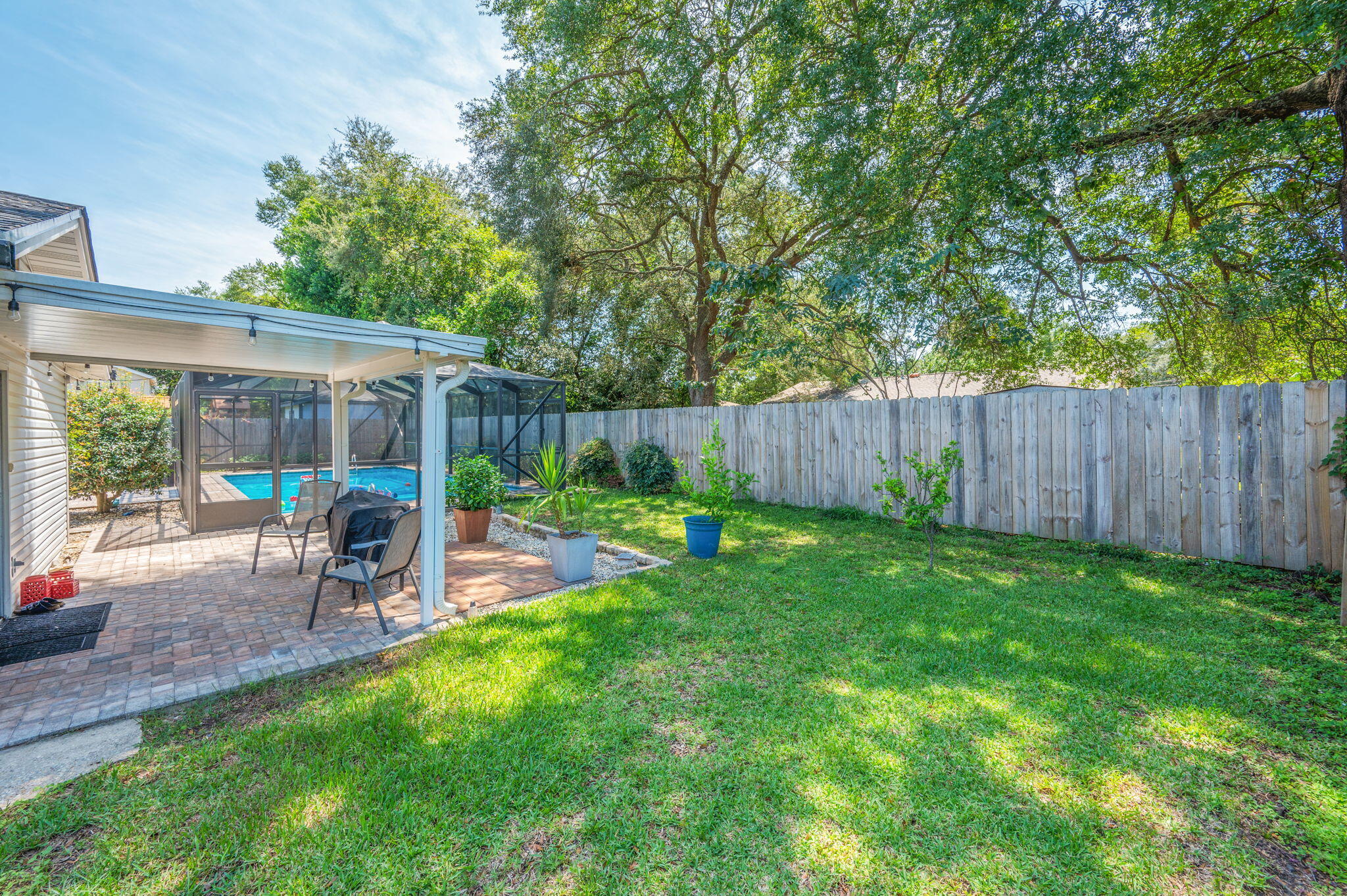 CAROL ANNE MANOR - Residential