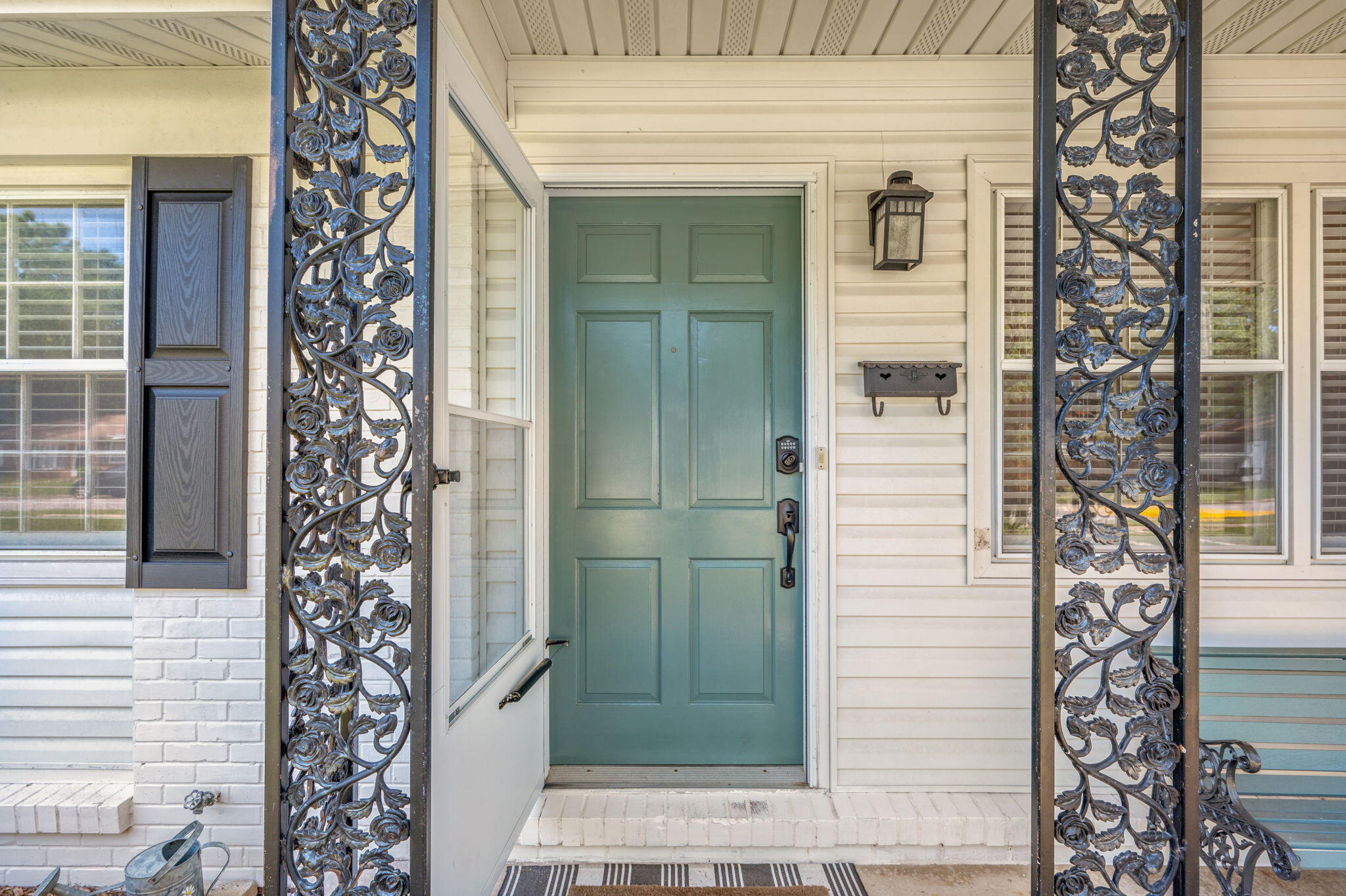 CAROL ANNE MANOR - Residential