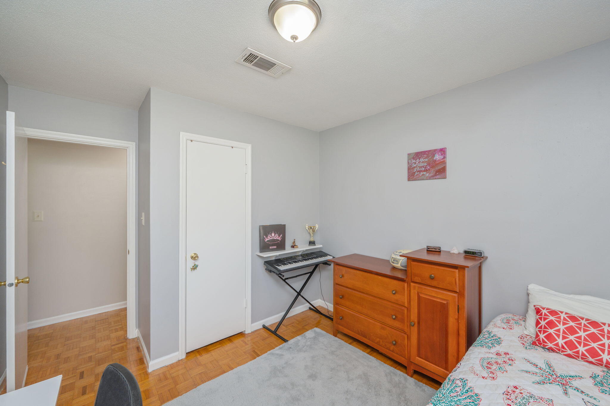 CAROL ANNE MANOR - Residential