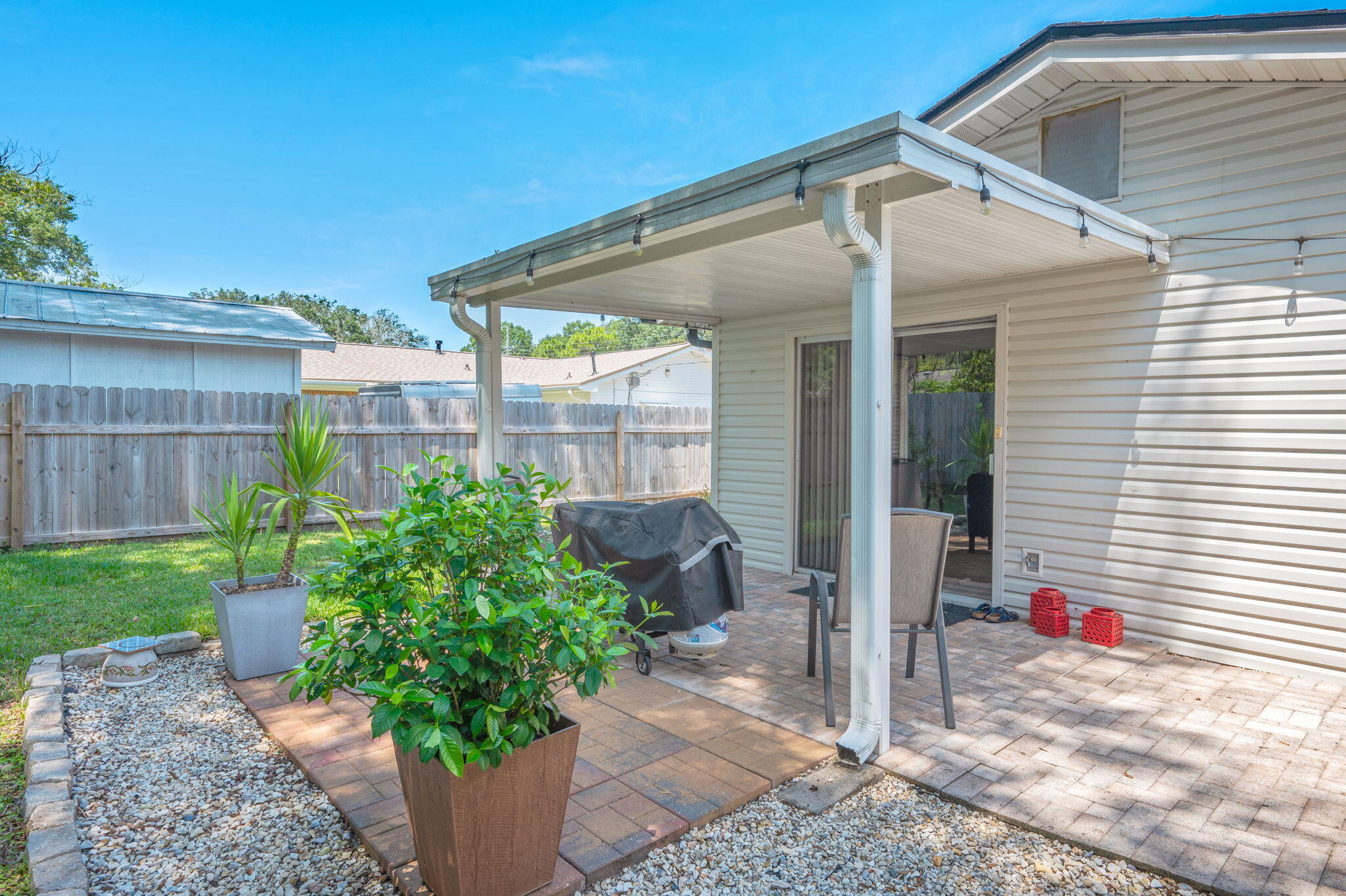 CAROL ANNE MANOR - Residential