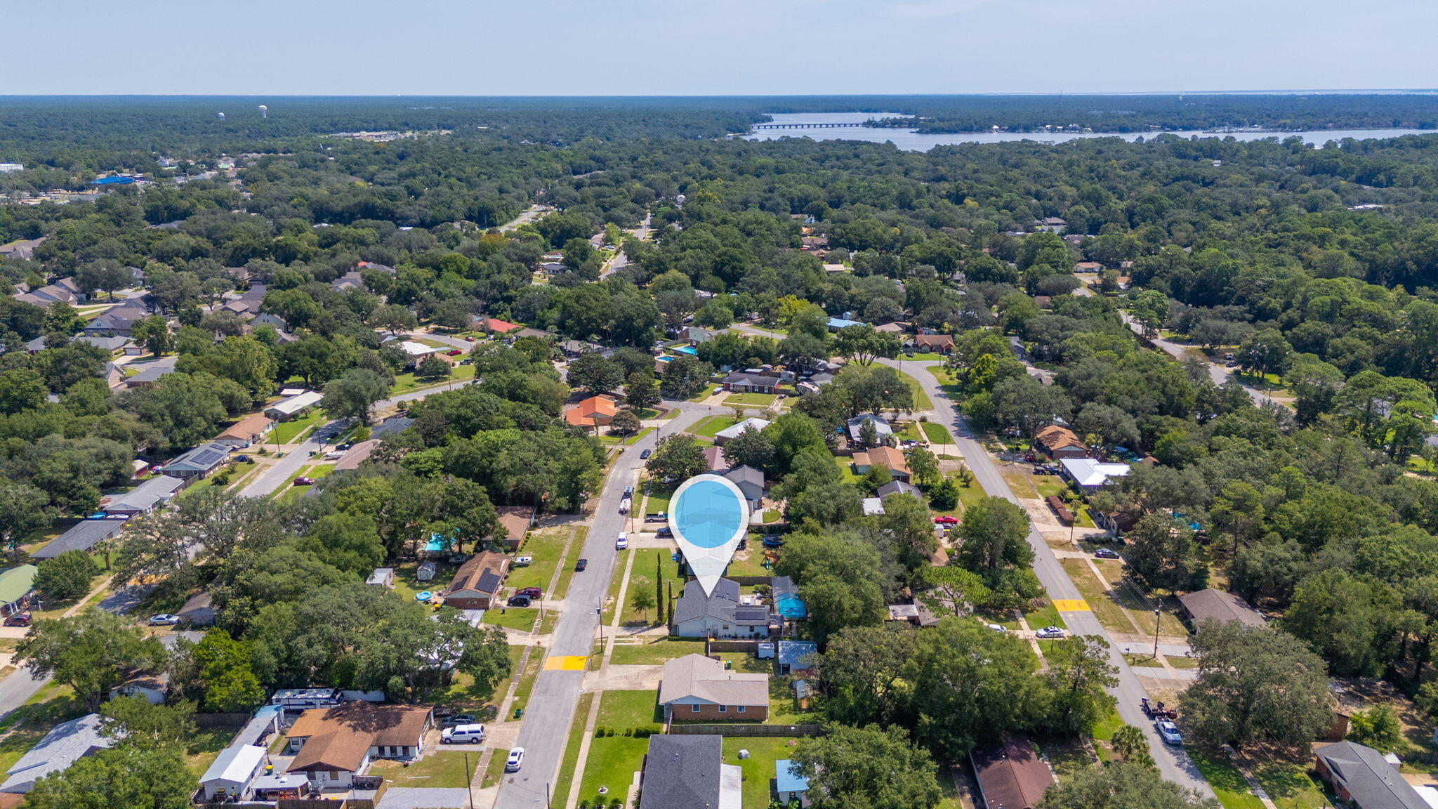 CAROL ANNE MANOR - Residential