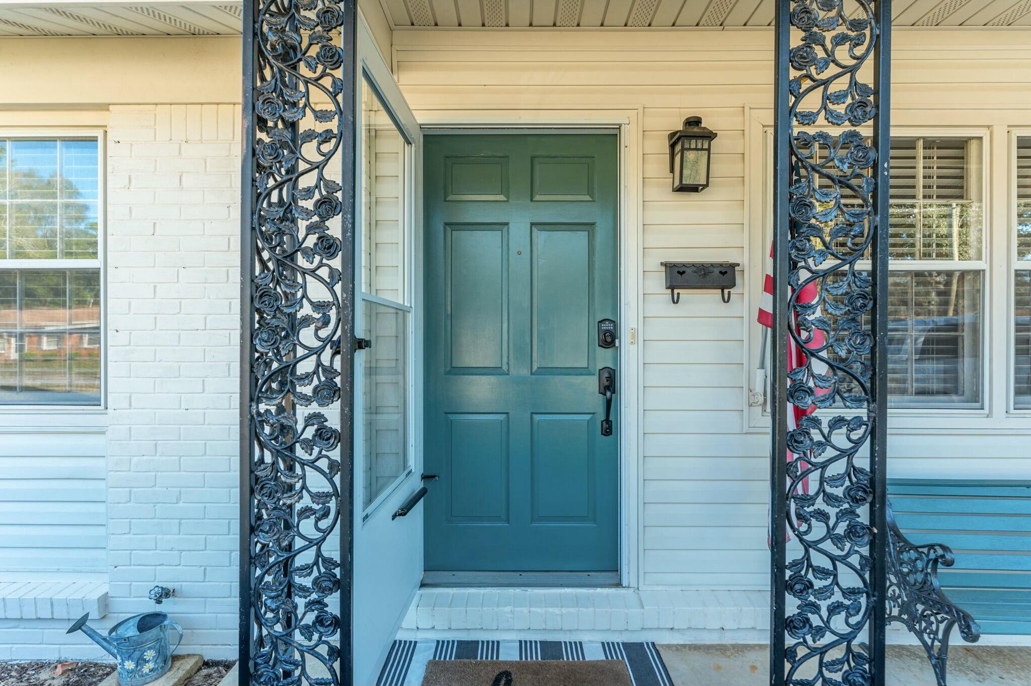 CAROL ANNE MANOR - Residential