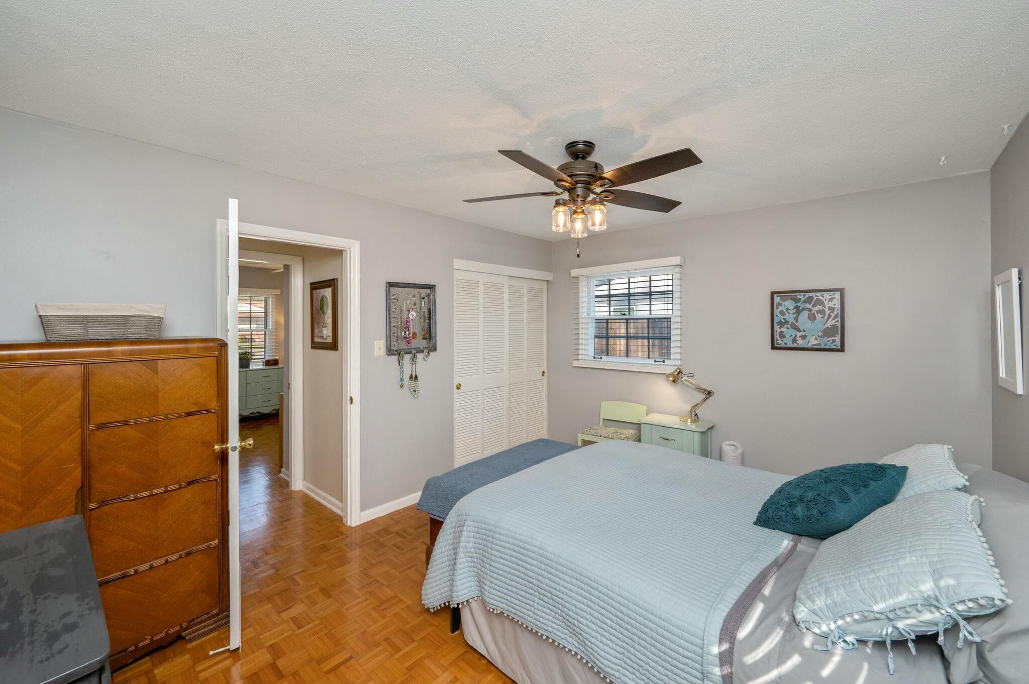 CAROL ANNE MANOR - Residential