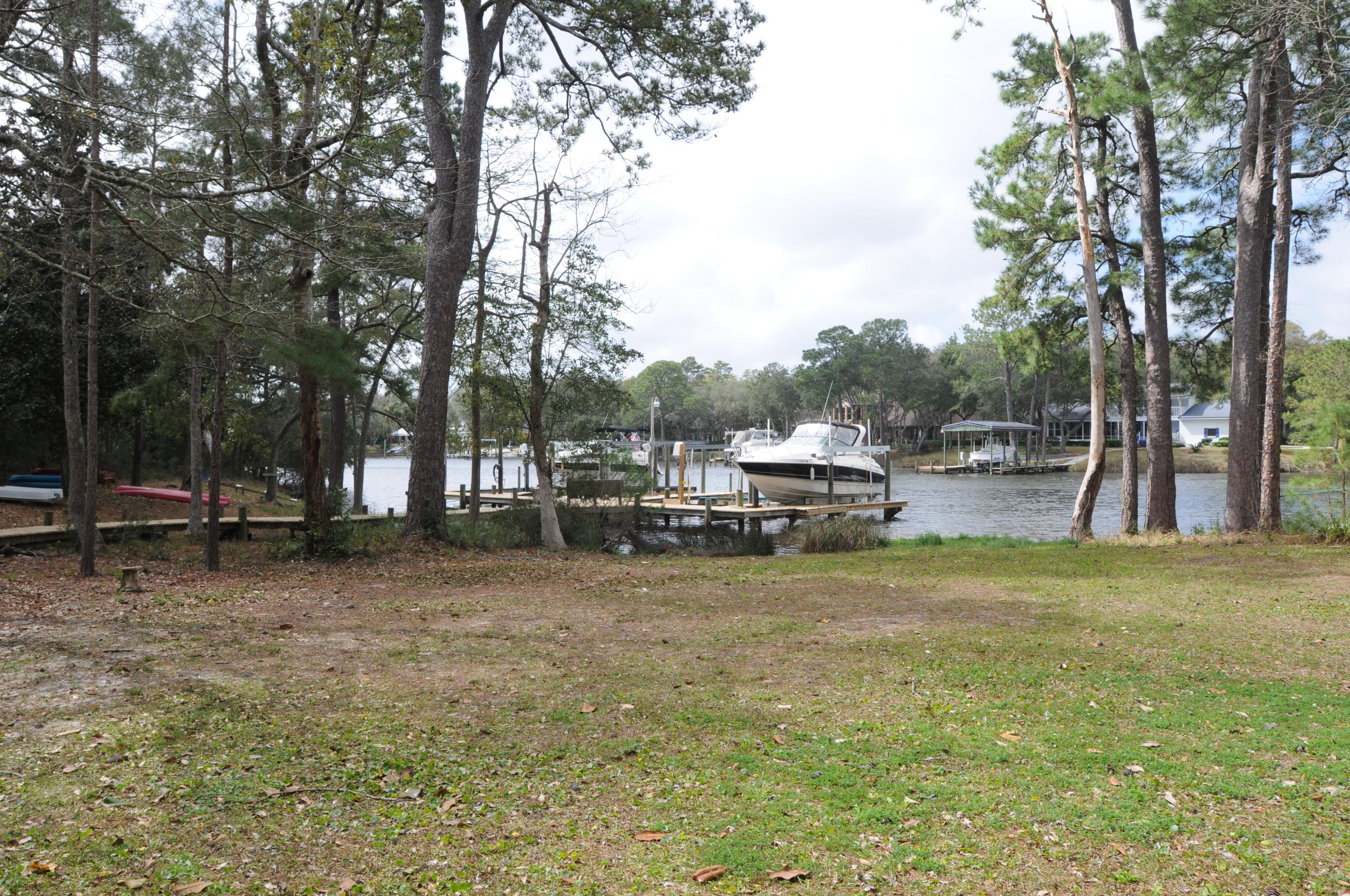 PINEWOOD ESTATES 2 - Residential Lease