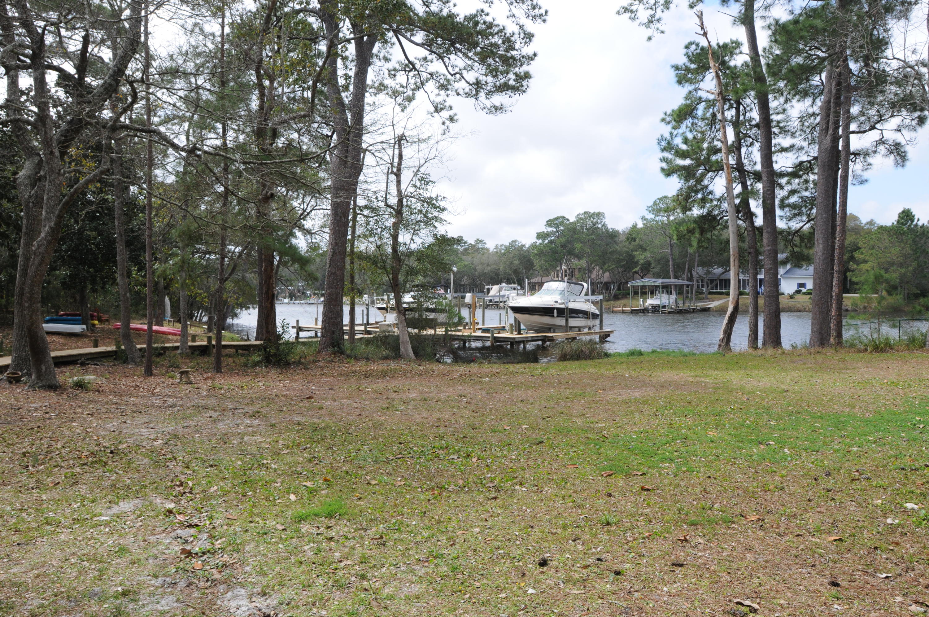 PINEWOOD ESTATES 2 - Residential Lease