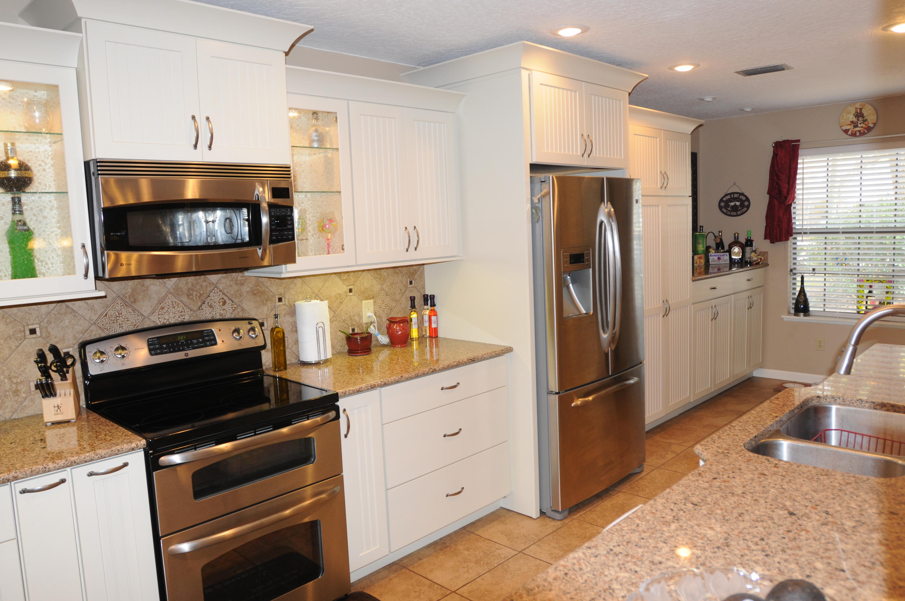 PINEWOOD ESTATES 2 - Residential Lease