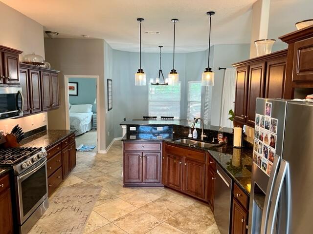 THE MEADOWS - Residential Lease