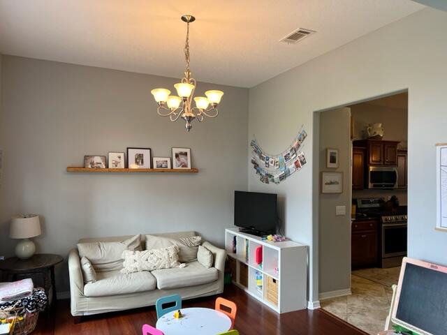 THE MEADOWS - Residential Lease