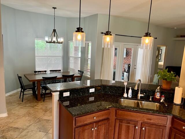 THE MEADOWS - Residential Lease