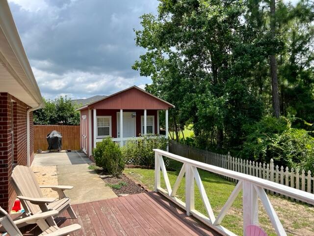 THE MEADOWS - Residential Lease