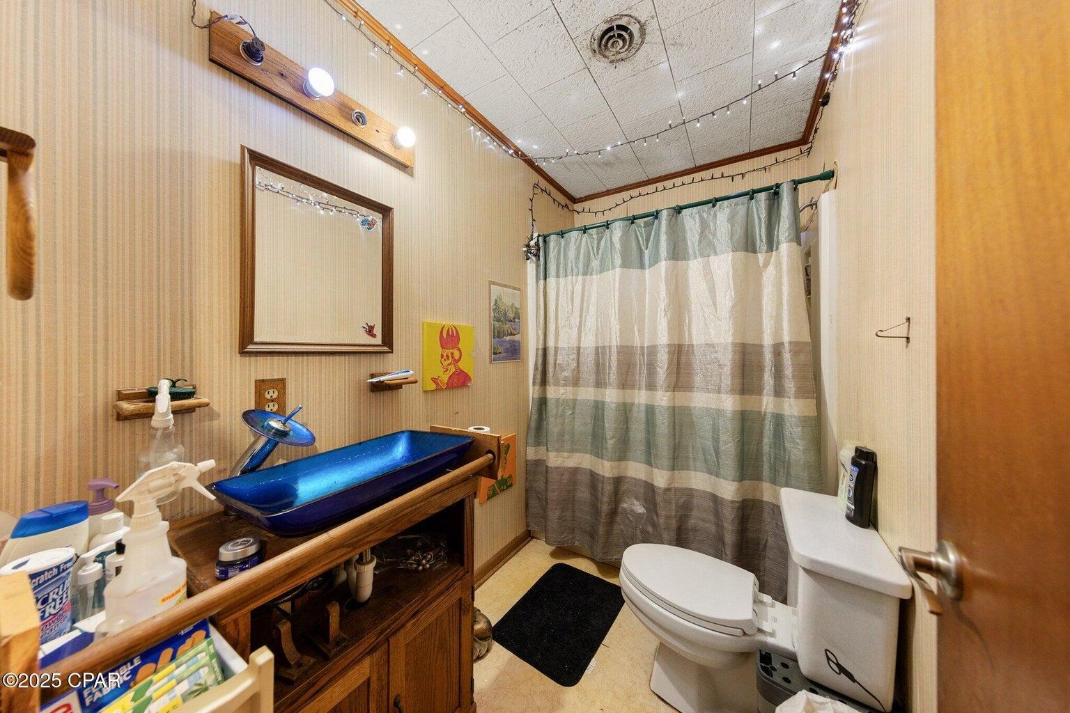 NO RECORDED SUBDIVISION - Residential
