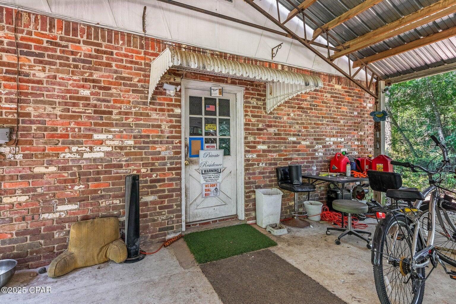 NO RECORDED SUBDIVISION - Residential