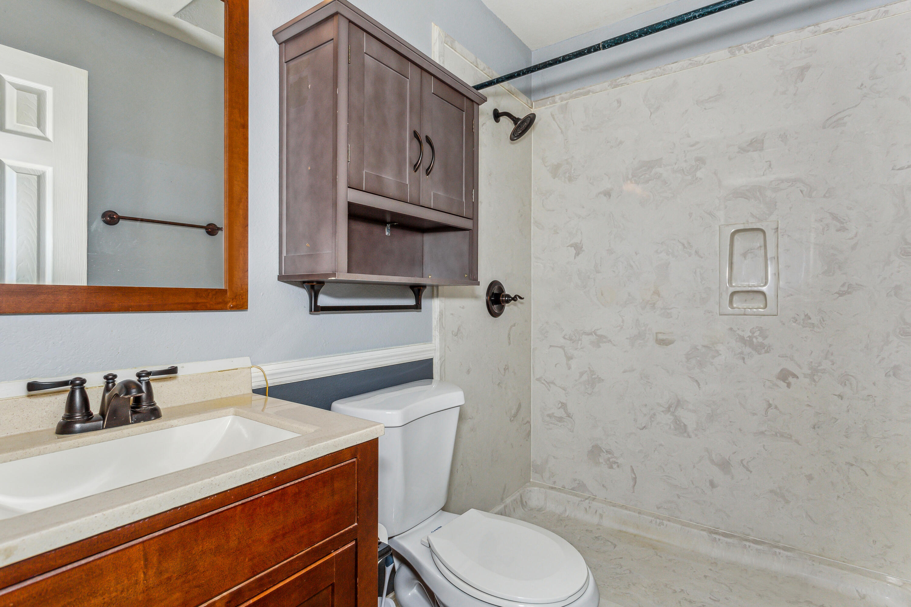 HOLLEY BY THE SEA - Residential