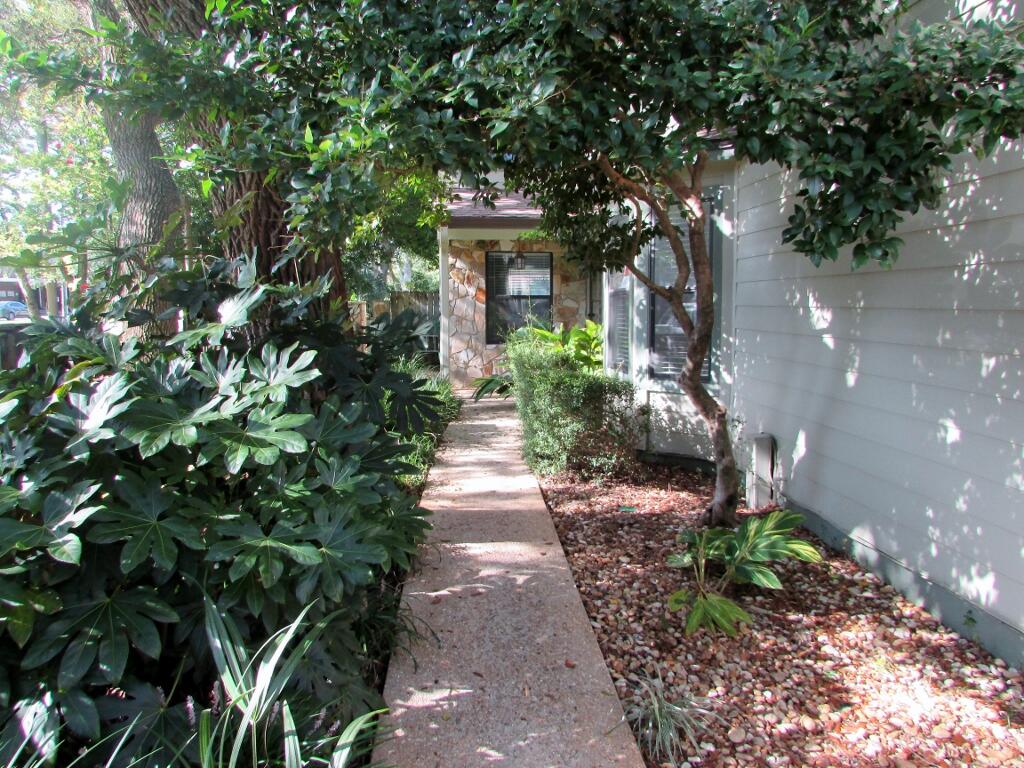 KIDD BAYOU OAKS - Residential