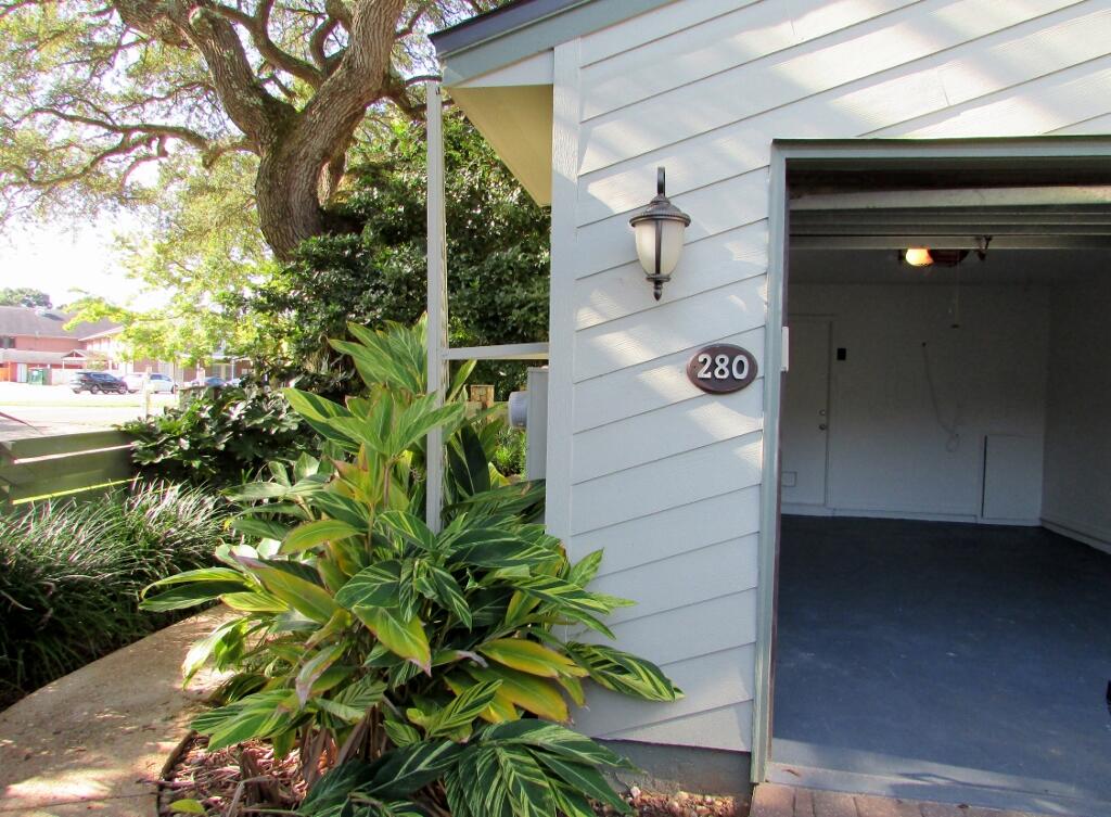 KIDD BAYOU OAKS - Residential