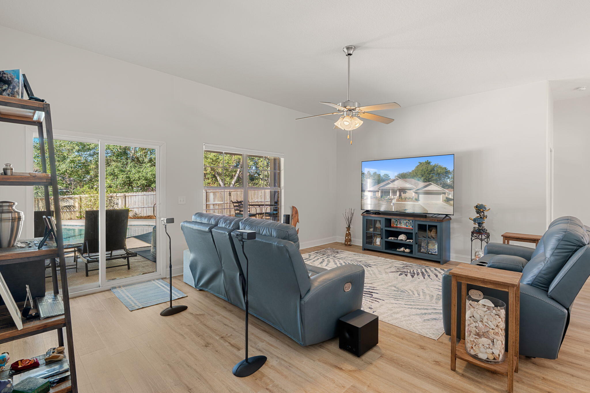 FOX VALLEY - Residential