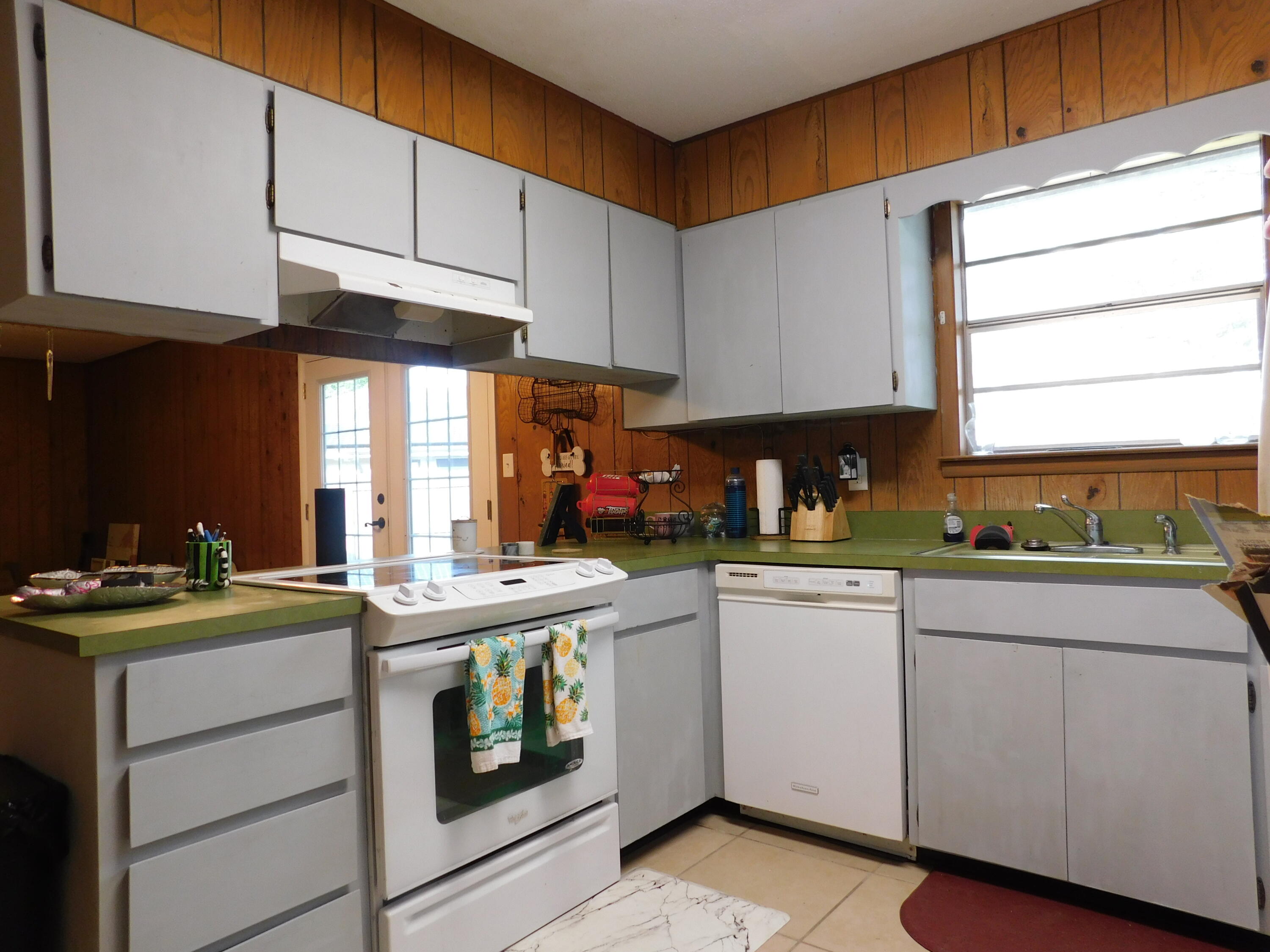 SHERWOOD FOREST - Residential